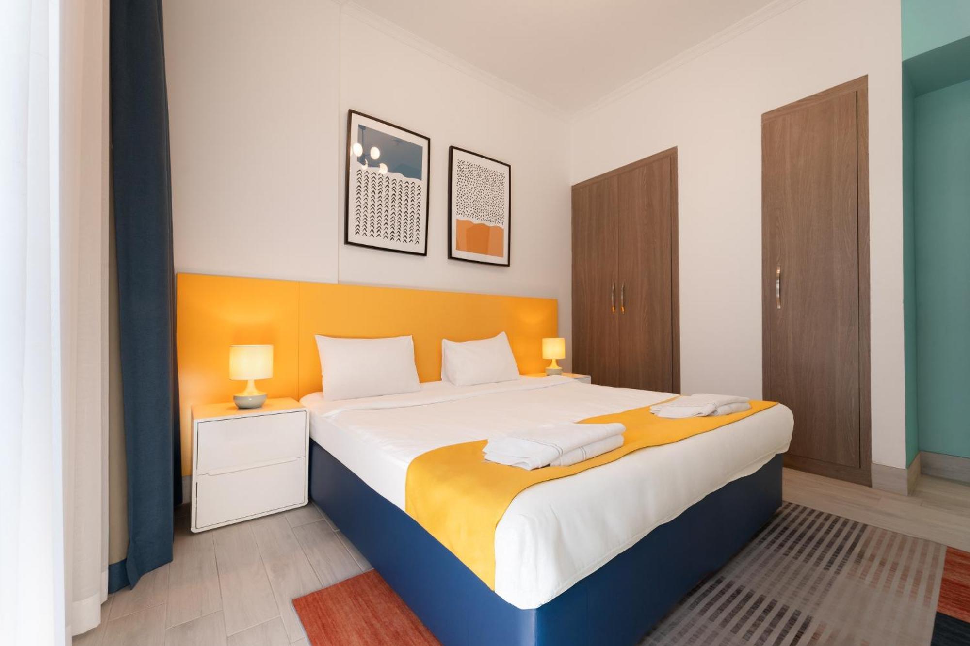Izzzi Life Mint Aparthotel Dubai