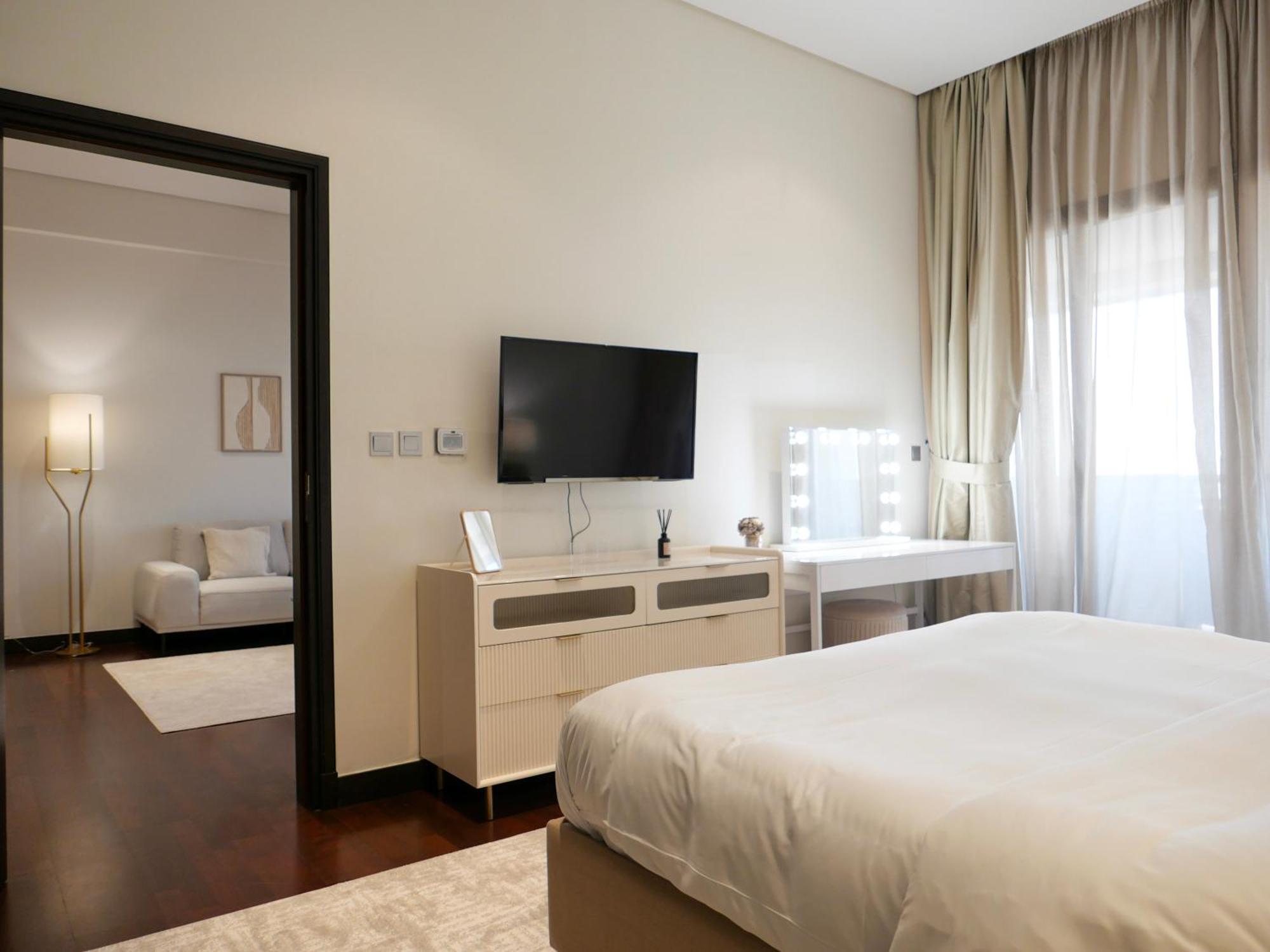Apartment Elegant 1br Full Palm View At 5 Star *