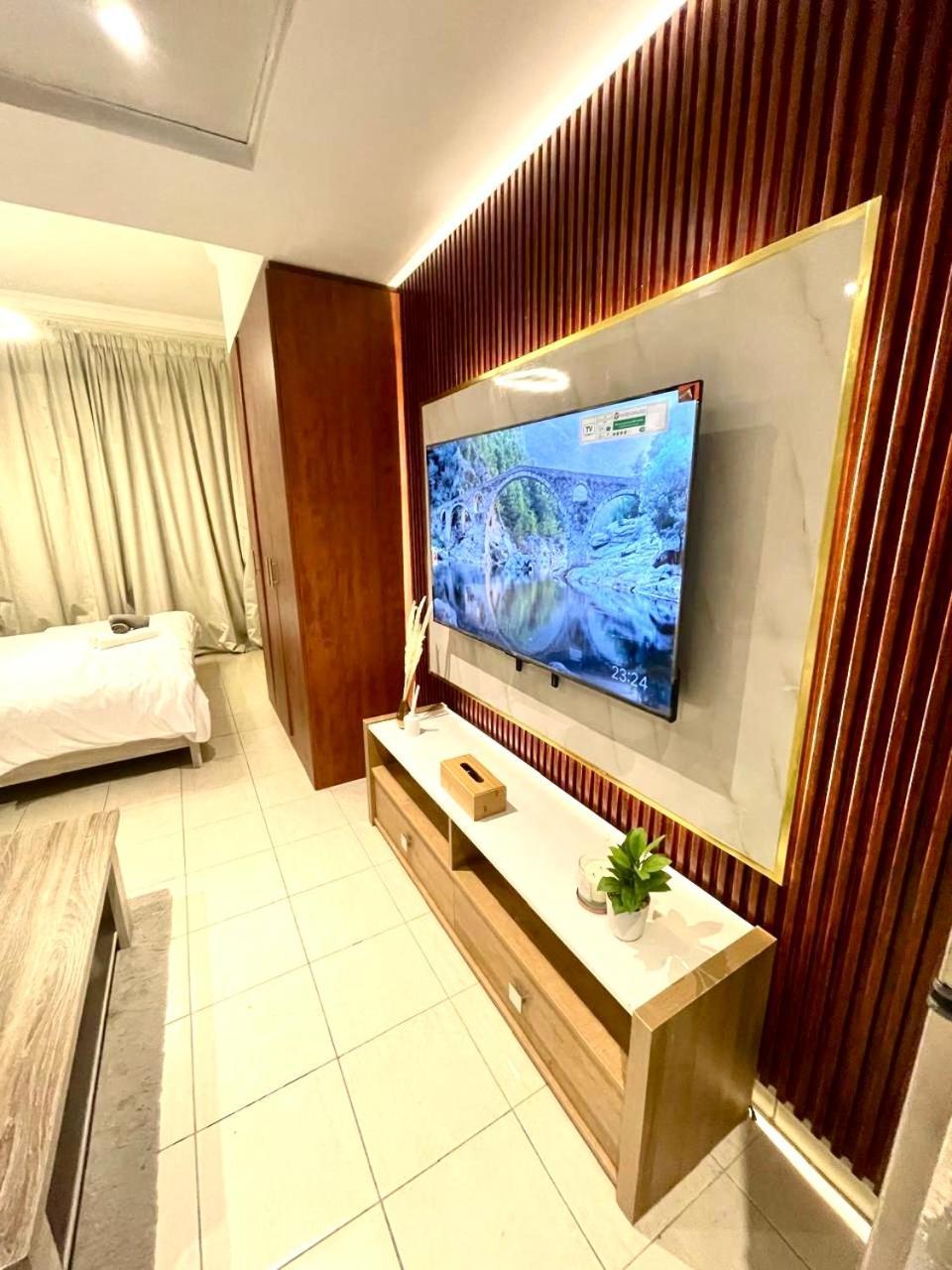 Ultimate Luxury Apt Near Metro! Apartment *