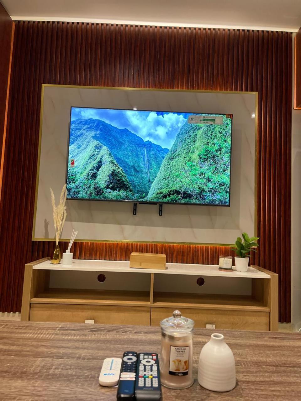 Ultimate Luxury Apt Near Metro! *
