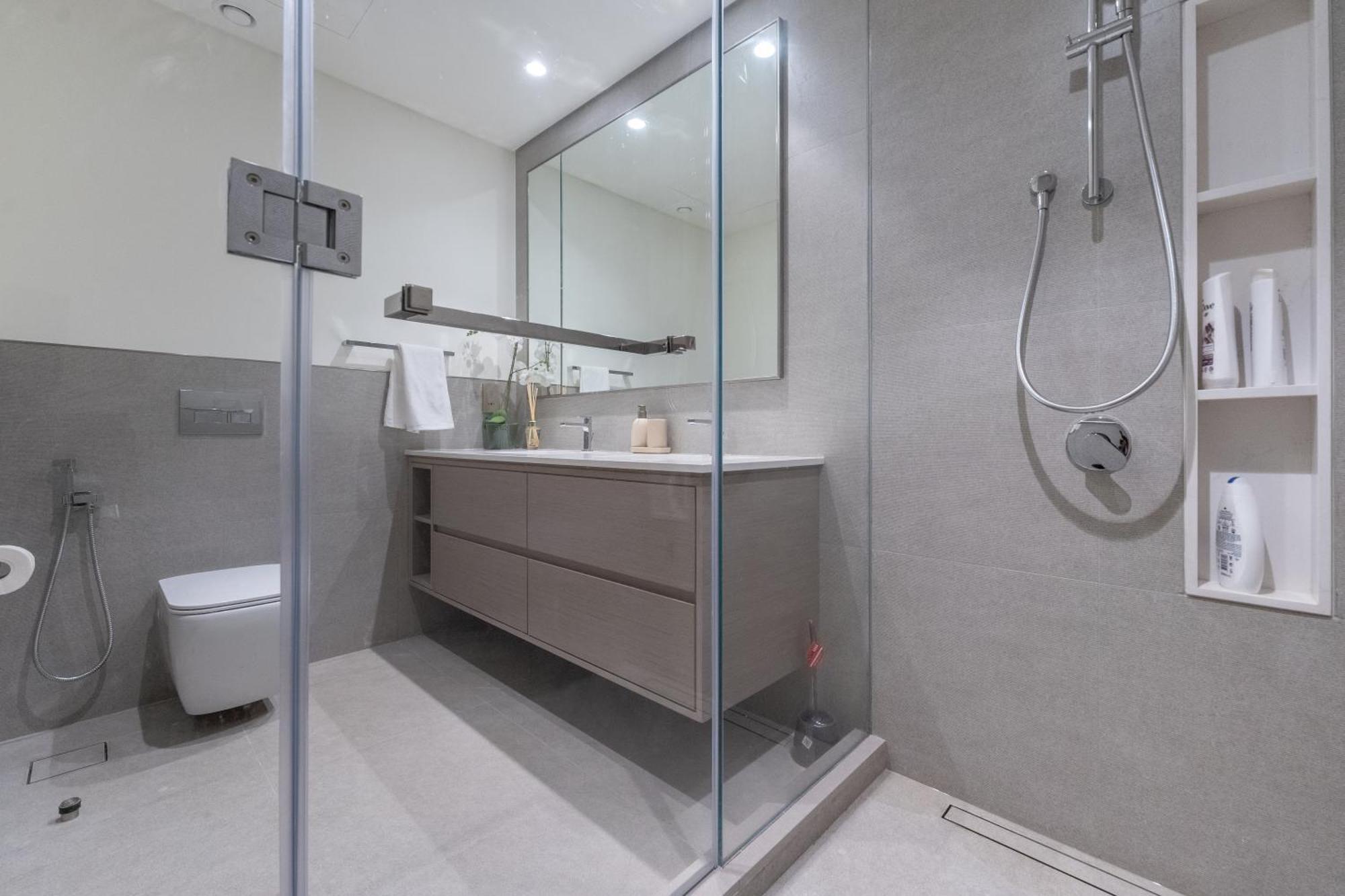 Apartment One Lux Grande Signature Residences