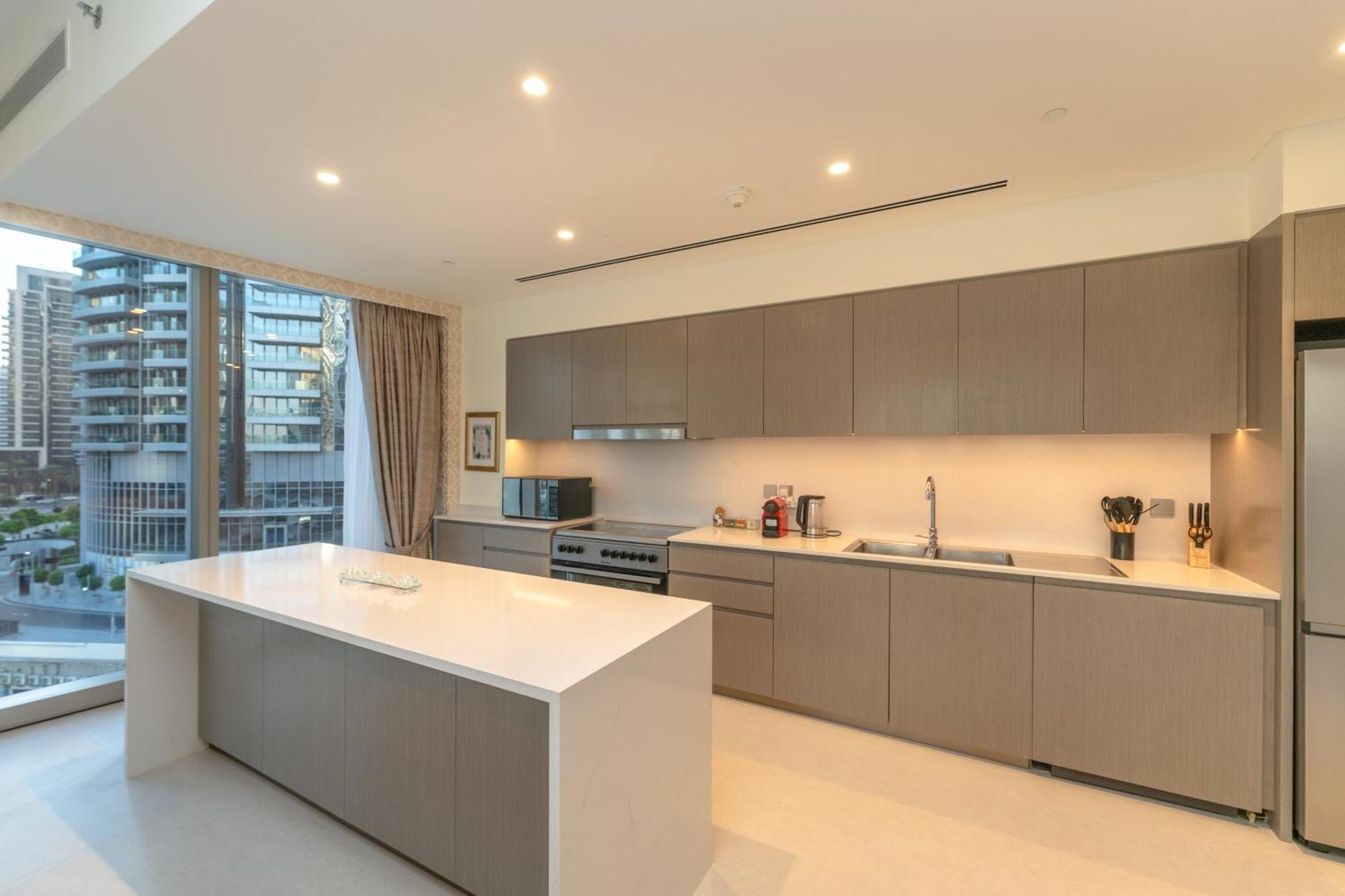 One Lux Grande Signature Residences Apartment *