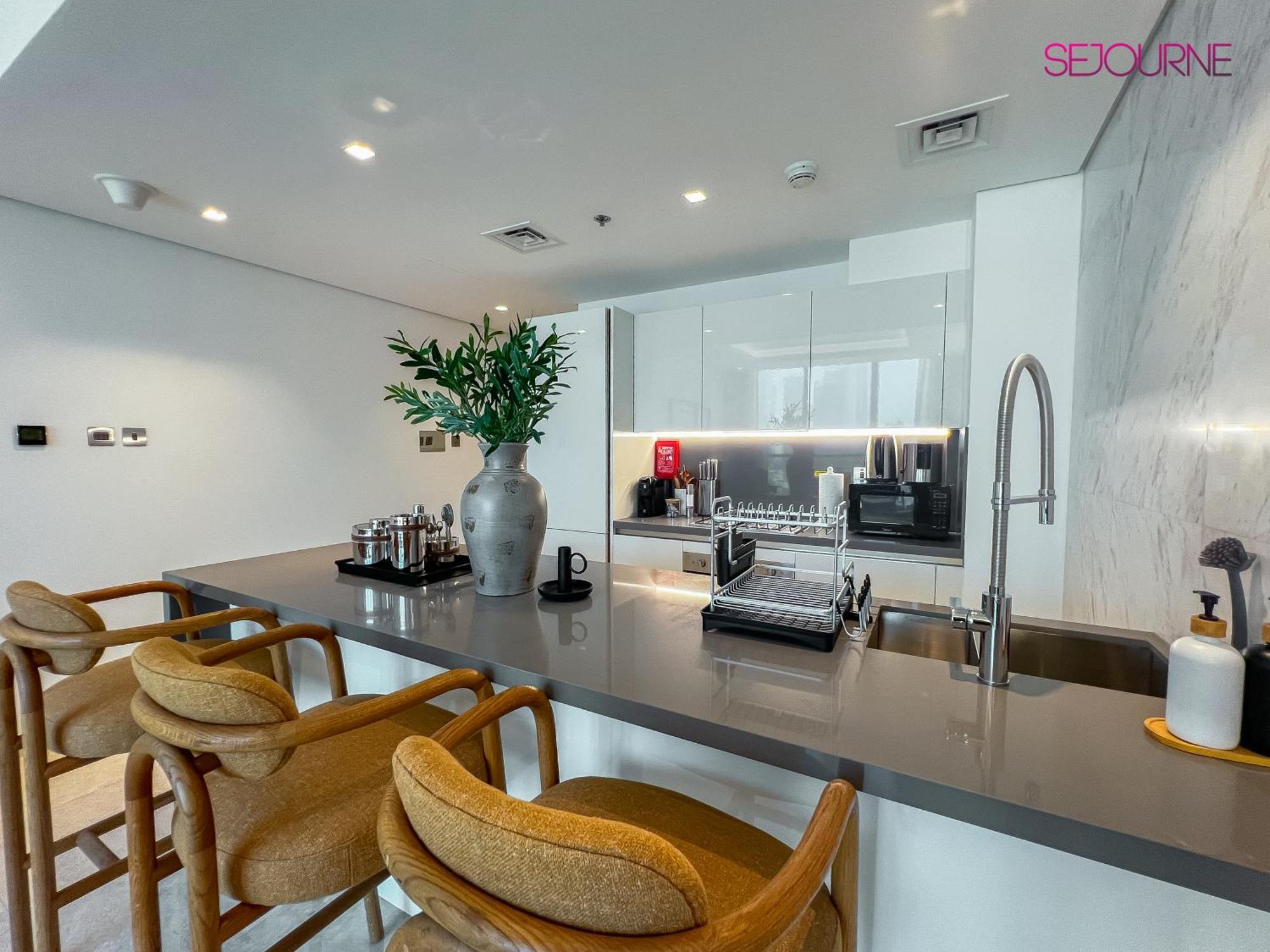 High End 1br I The Sterling Tower In Business Bay