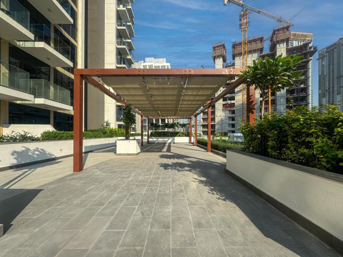 Elegant In Azizi Riviera With Luxury Amenities