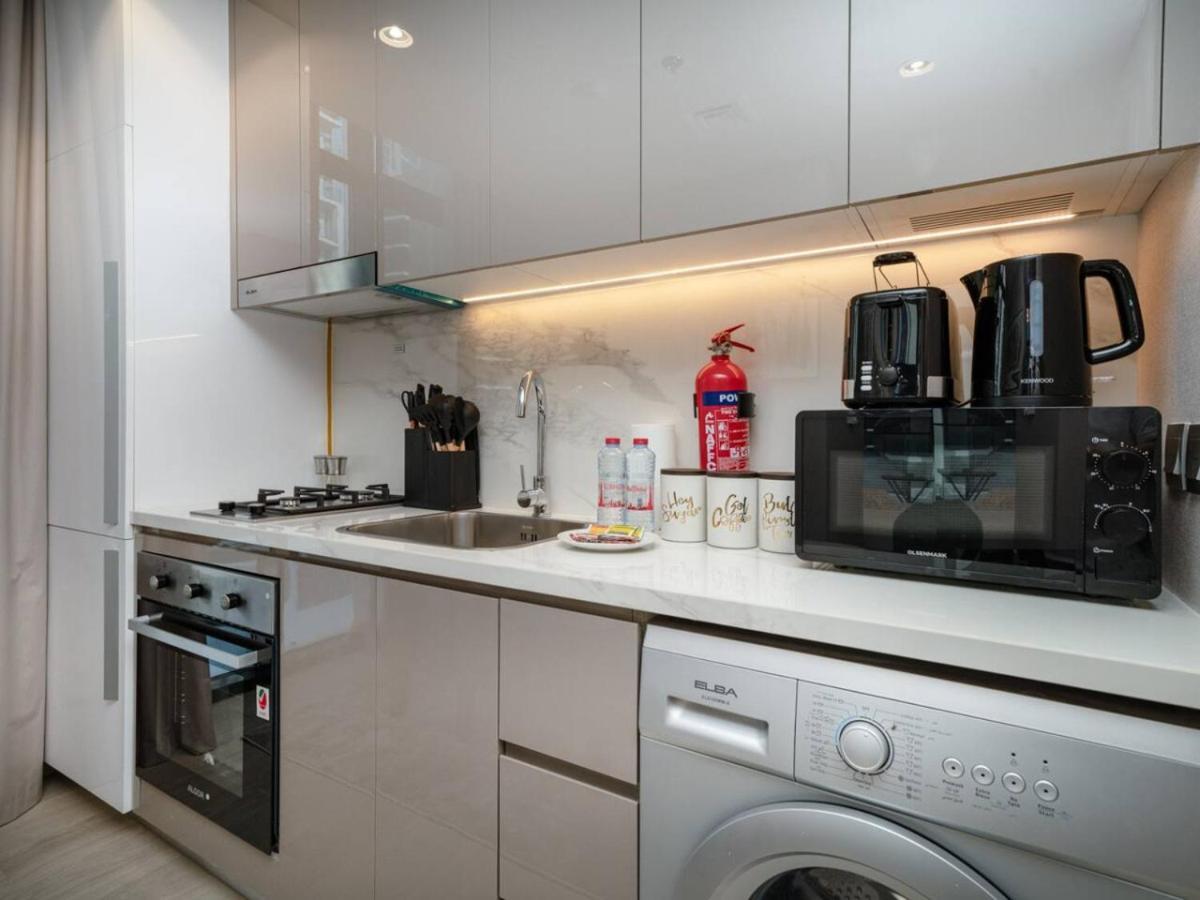 Apartment Elegant In Azizi Riviera With Luxury Amenities