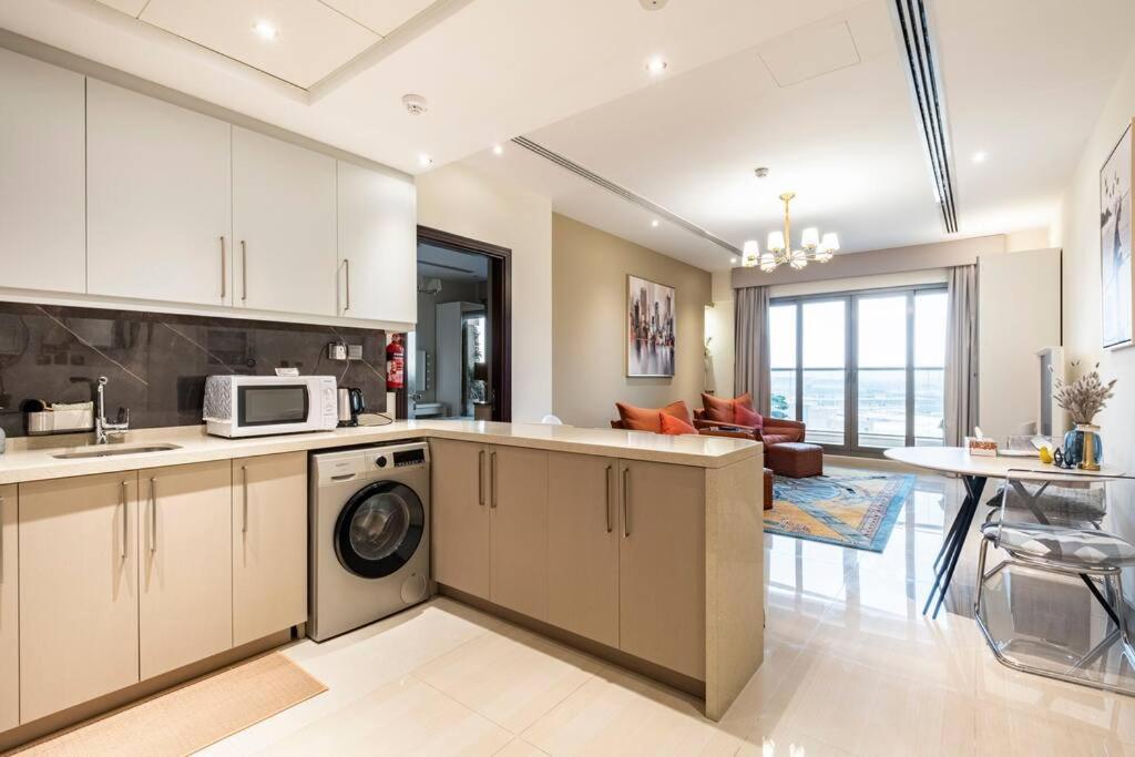 Spacious 1 Bed Huge Balcony Downtown Burj Khalifa * Dubai
