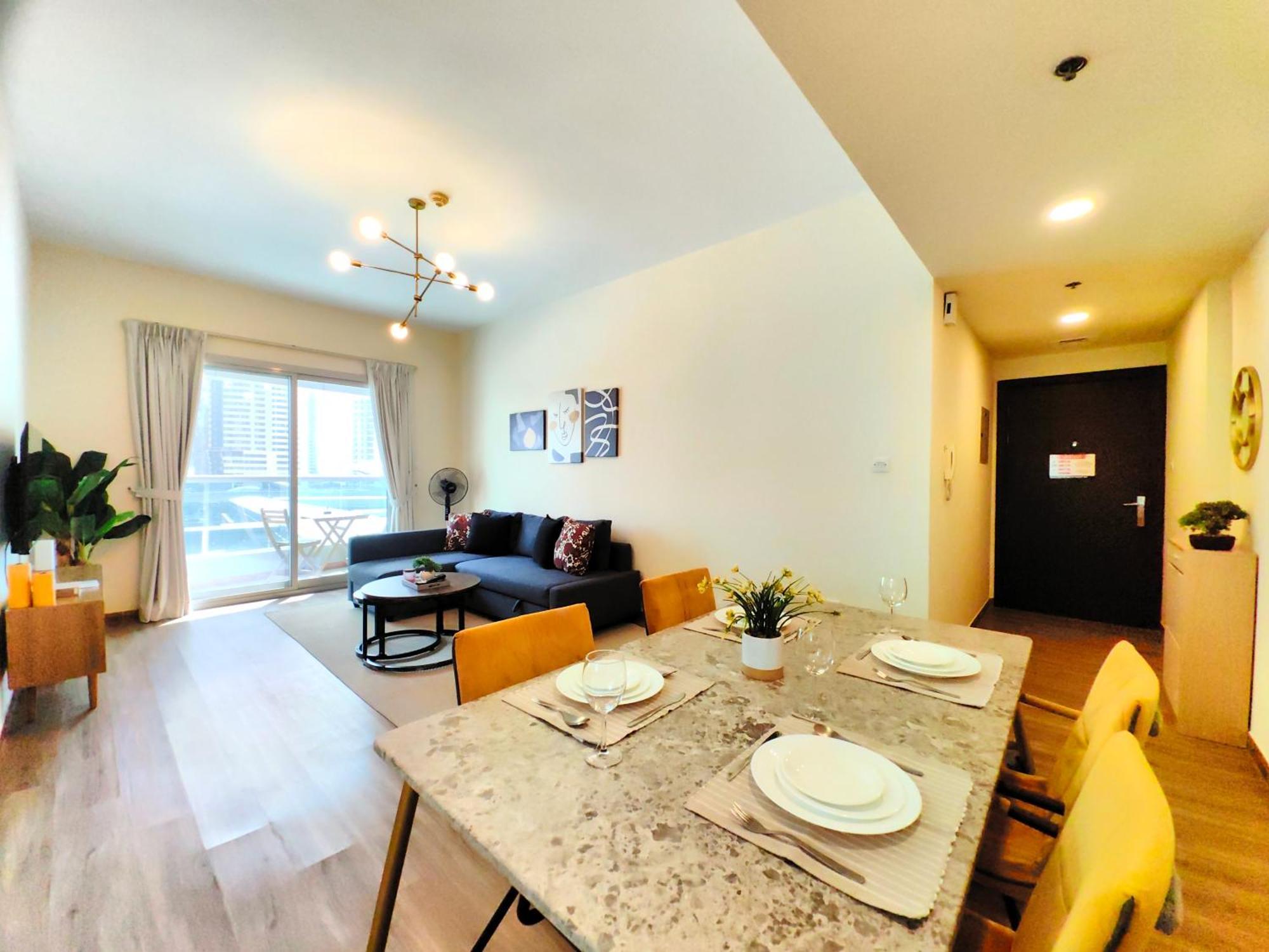 Apartment 1 Bedroom Renovated In Marina Diamond 3 Close To Tram And Metro