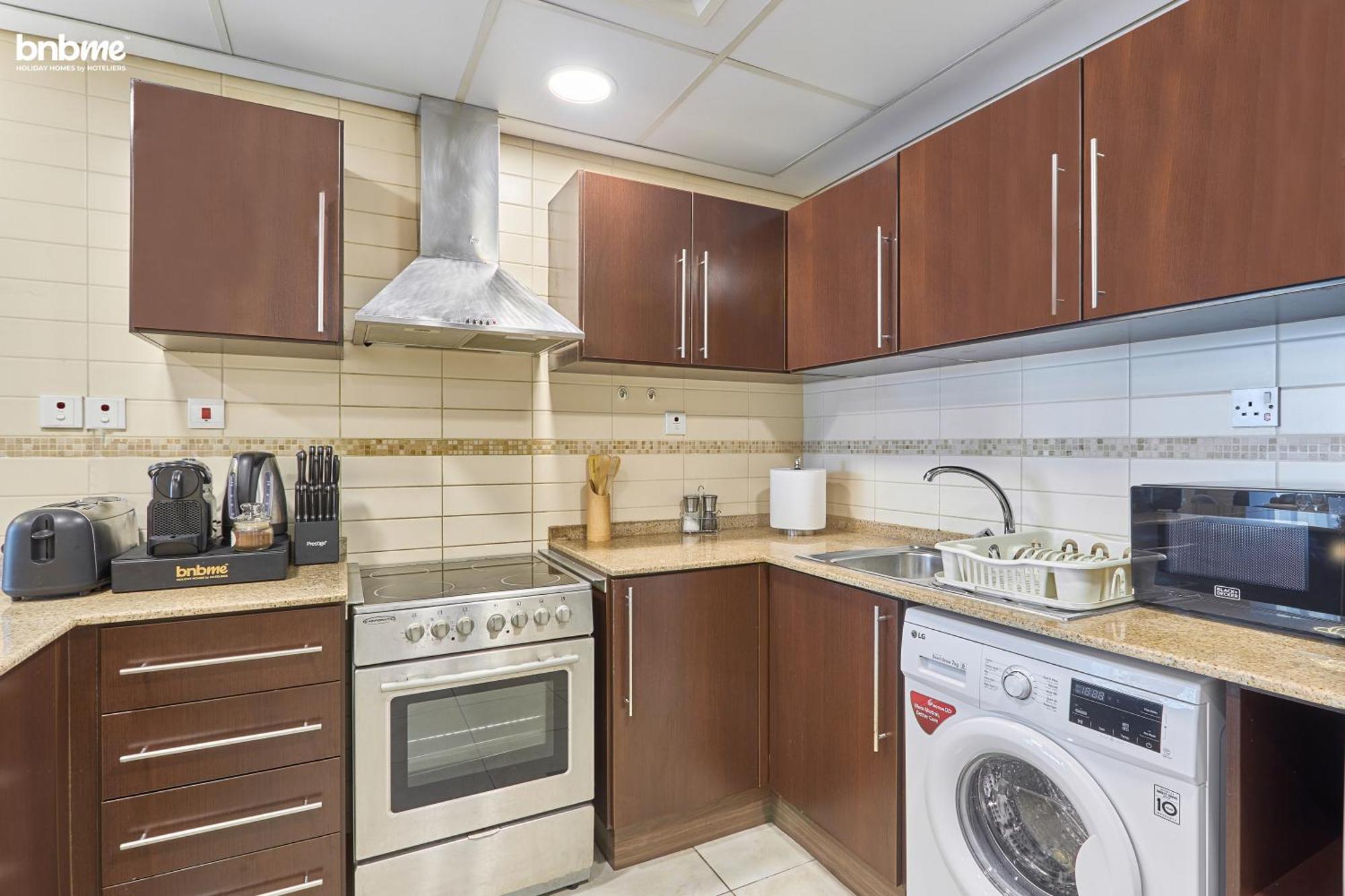 Apartment Bnbmehomes - Gold Crest Views 2 Dubai