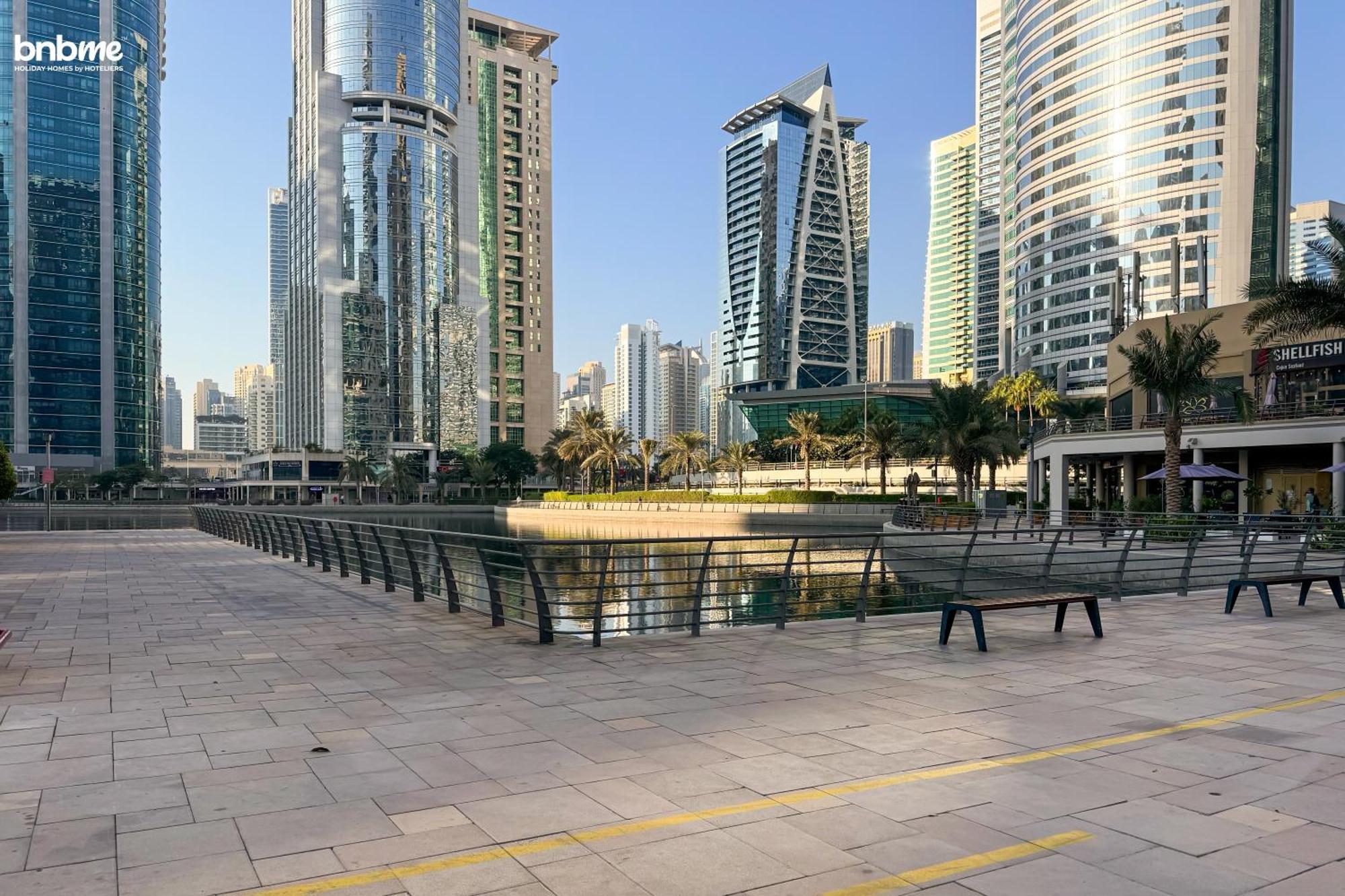 Bnbmehomes - Gold Crest Views 2 * Dubai