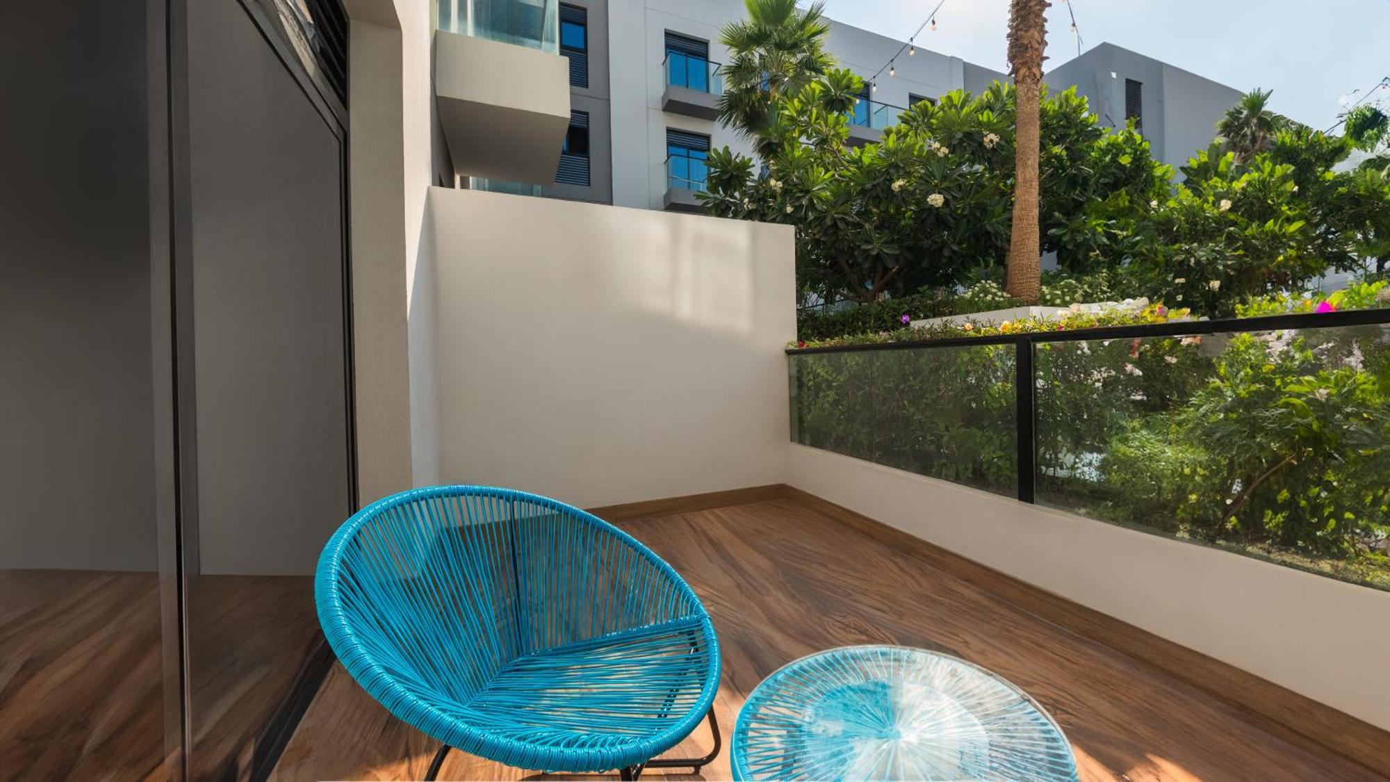 Aparthotel Izzzi Life Mint Dubai