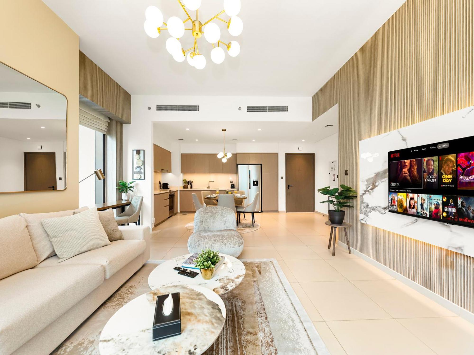 Luxurious & Spacious 2br L Burj & Fountain Views L Walk To Mall L Pool L Gym *
