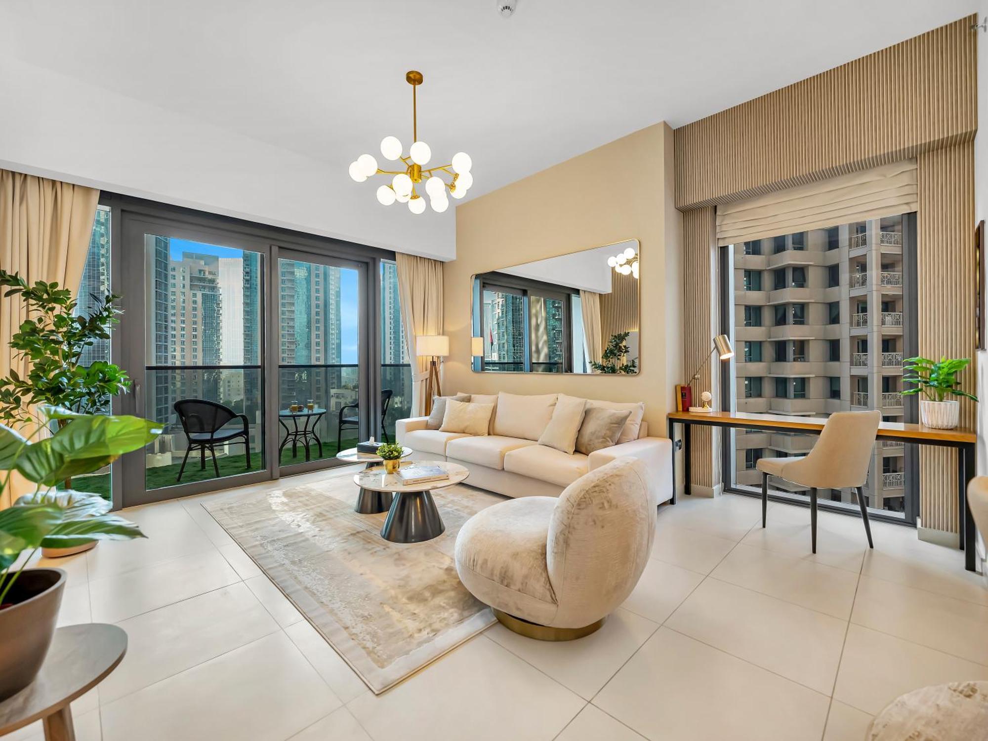 Luxurious & Spacious 2br L Burj & Fountain Views L Walk To Mall L Pool L Gym Apartment