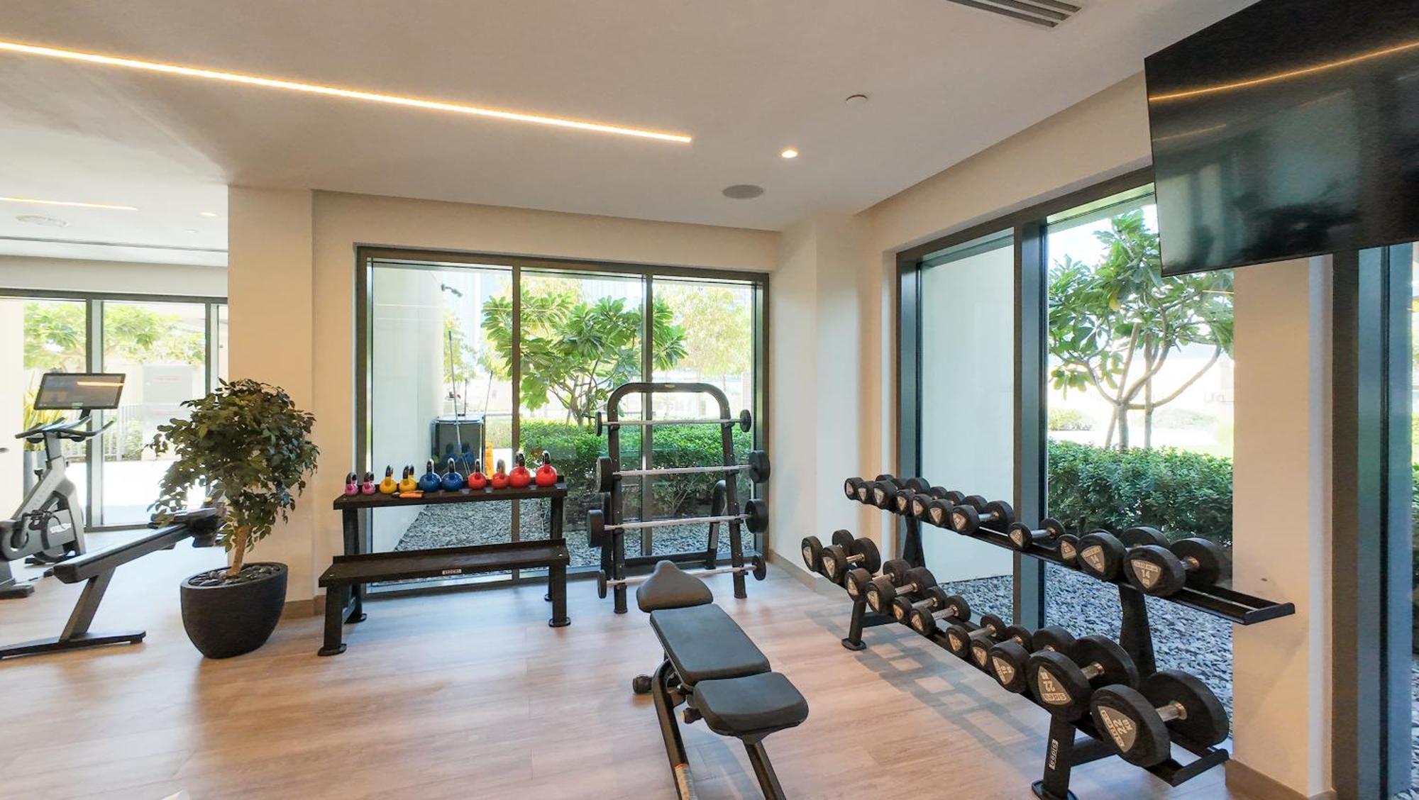 Apartment Elegant 2br In Burj Royale *