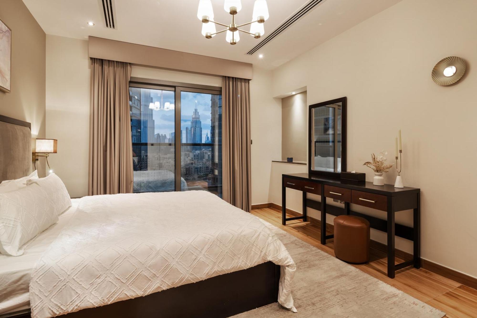 Burj Khalifa View 1 Bedroom *