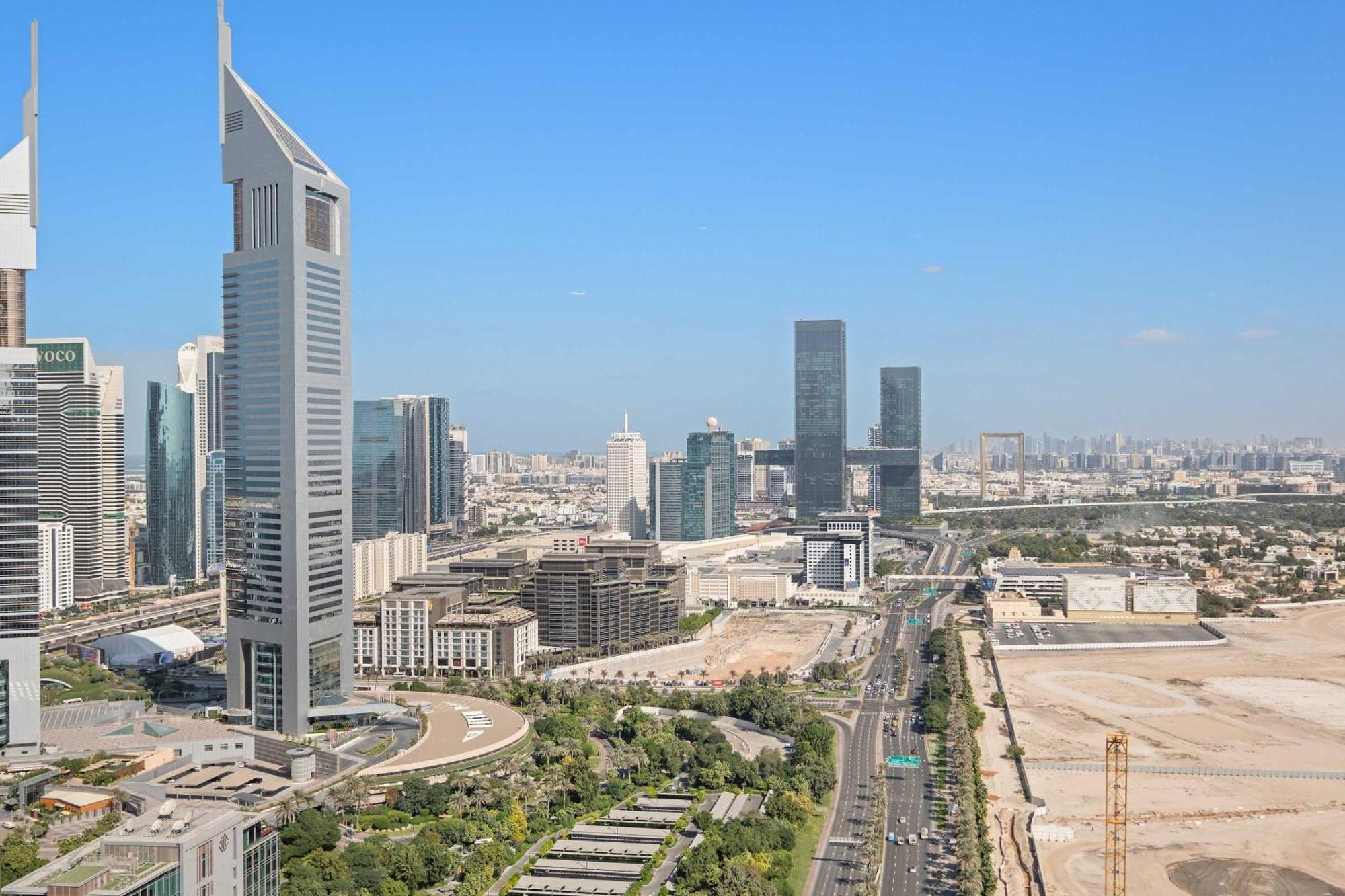 Silkhaus Gallery At Sky Gardens In Heart Of Difc Apartment *