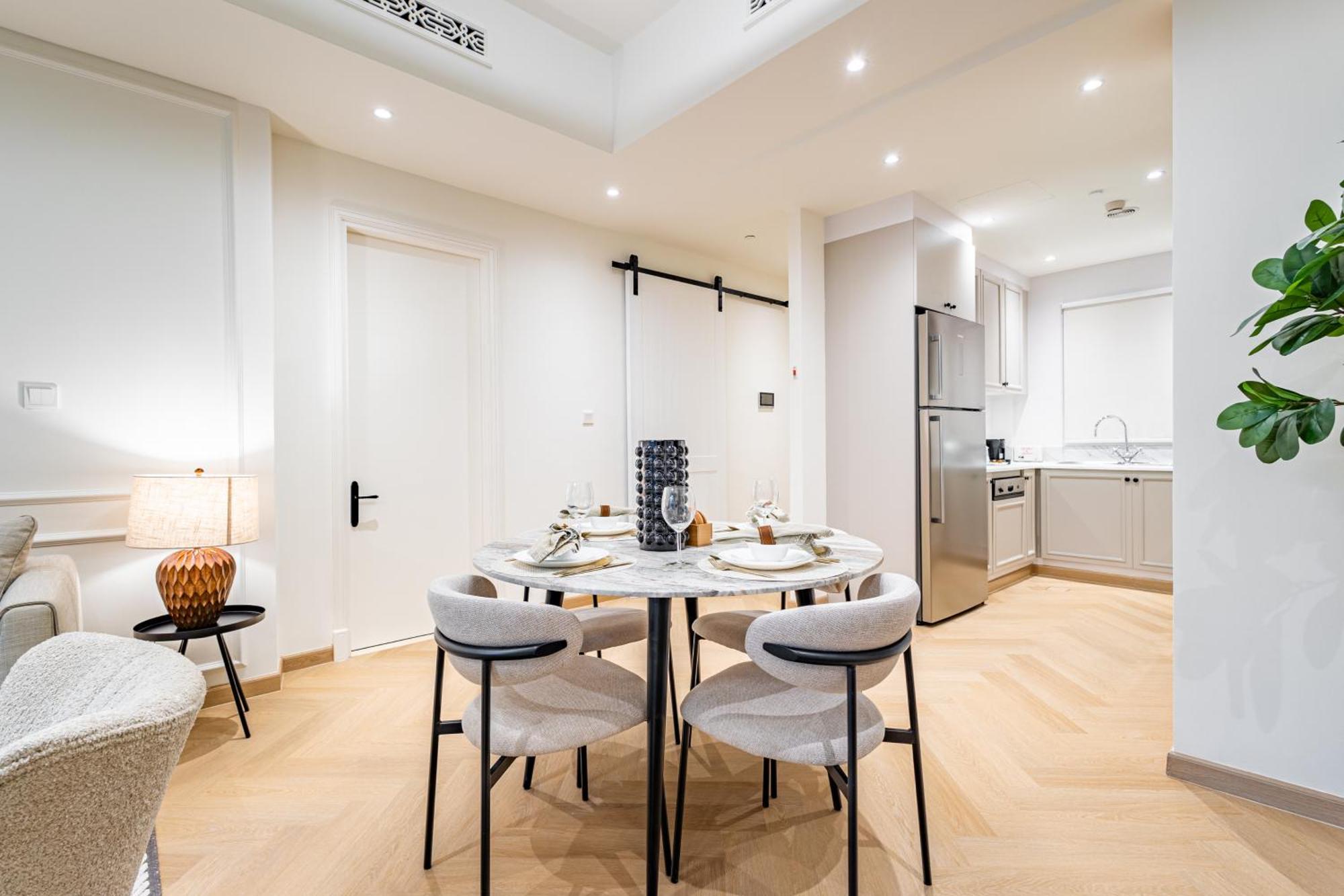 Apartment Upgraded 1br Retreat With Iconic Burj Khalifa Views