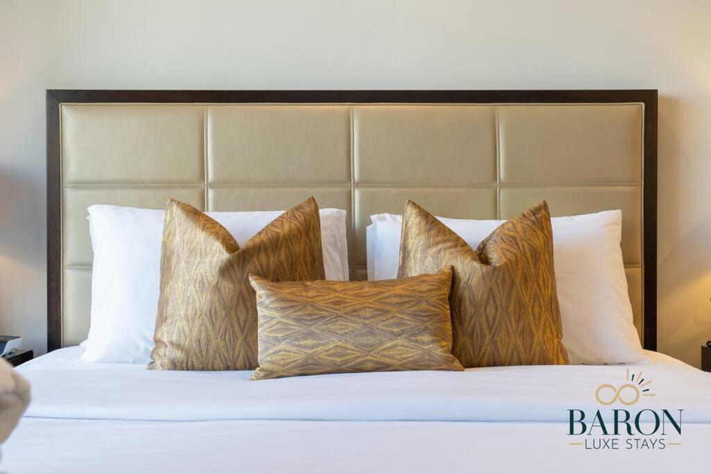Sophisticated Studio, Emaar Residences Marina Apartamento Dubai