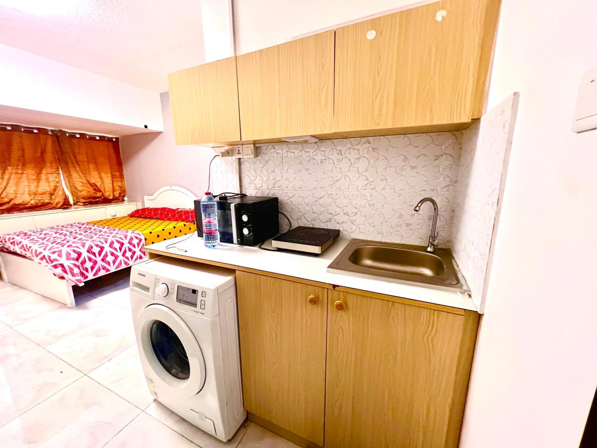 Flats In Emirates Tower Metro Station Apartment *