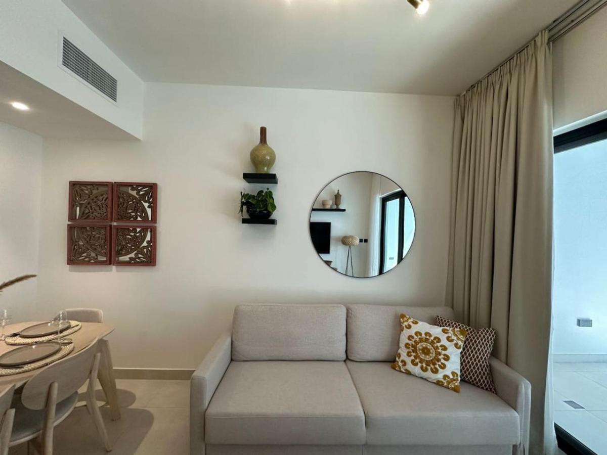 Spacious 1br In Binghatti Creek