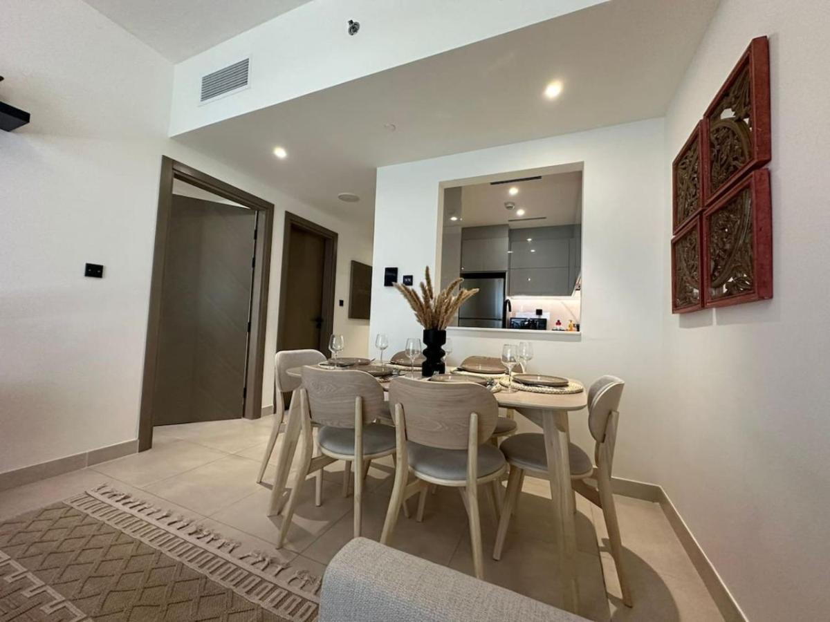 Spacious 1br In Binghatti Creek Apartment Dubai
