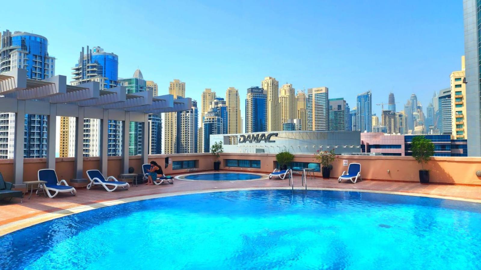 Luxury And Spacious Full Marina View