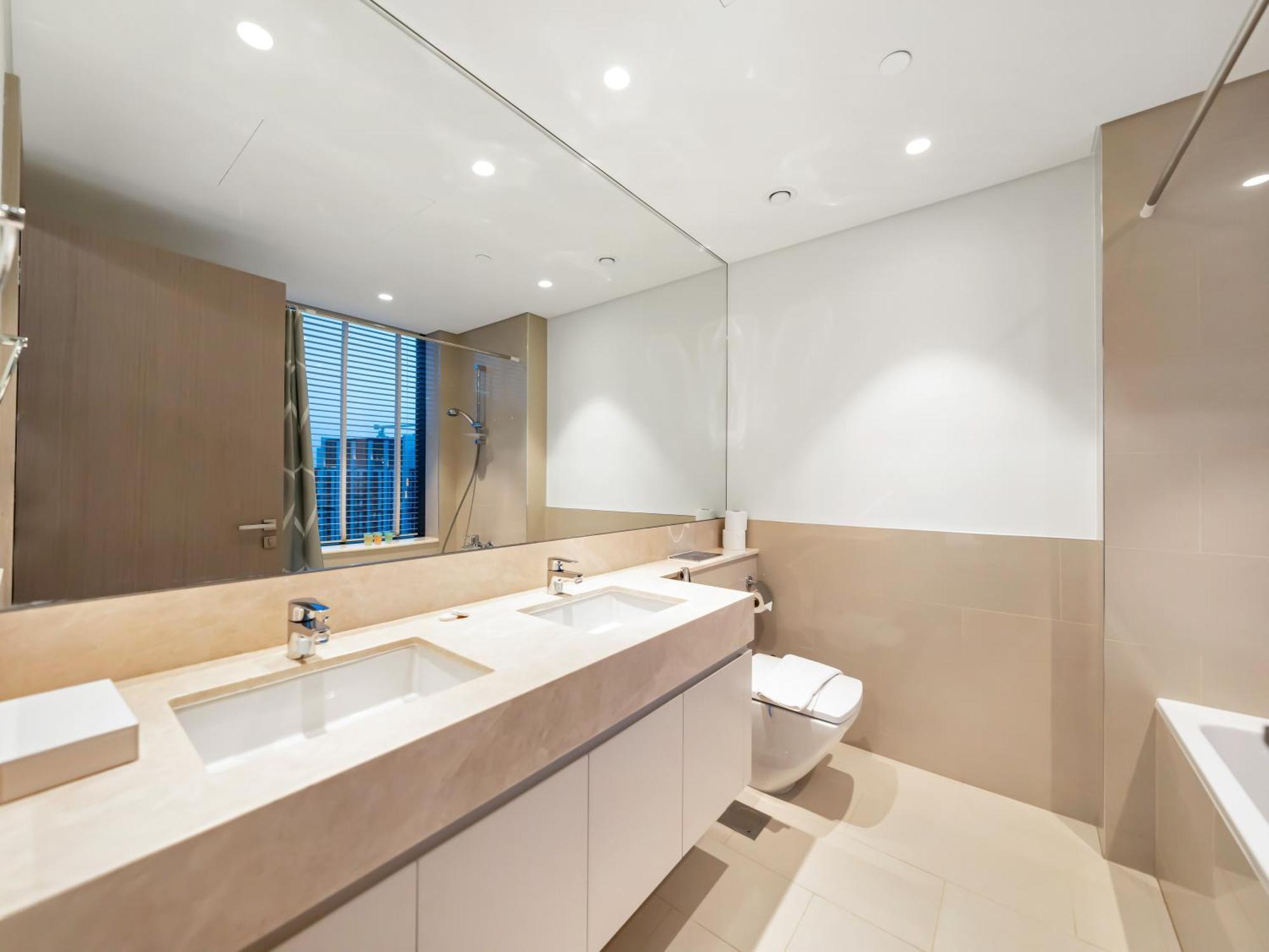 Glamorous Full Fountain View High Floor 4 Bedroom Daire Dubai