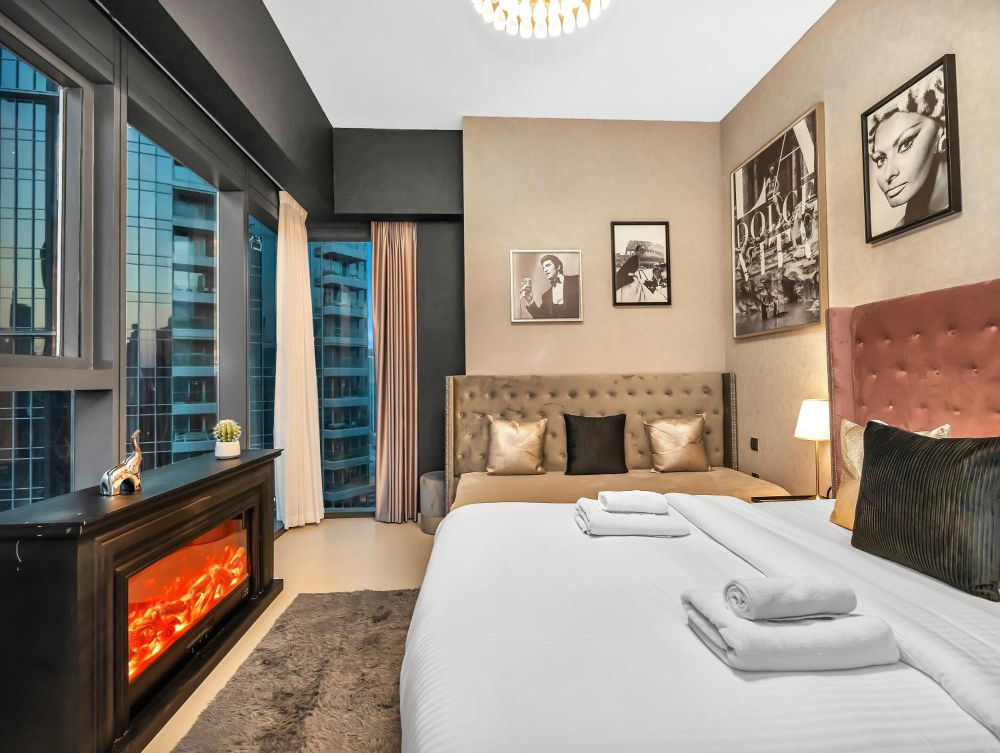 Glamorous Full Fountain View High Floor 4 Bedroom Daire *
