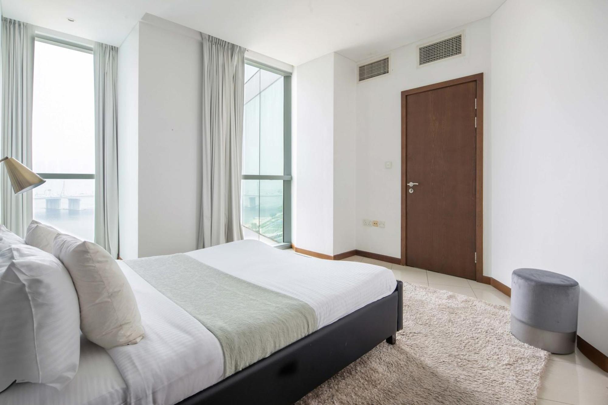 Frank Porter - Marsa Plaza North Apartment
