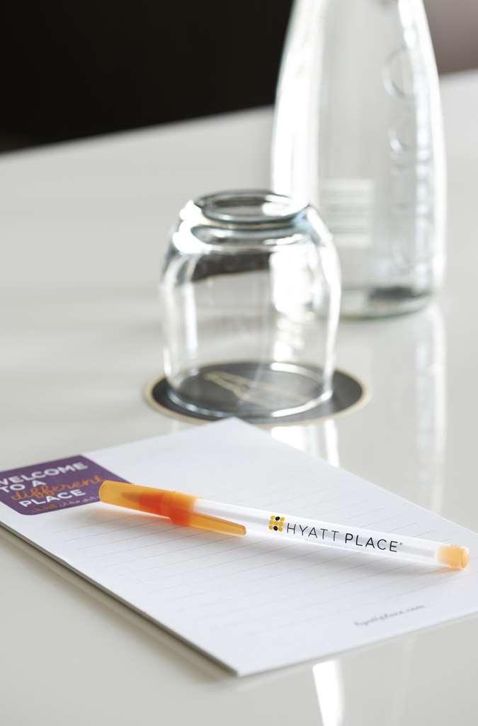 Hyatt Place Al Rigga 4*