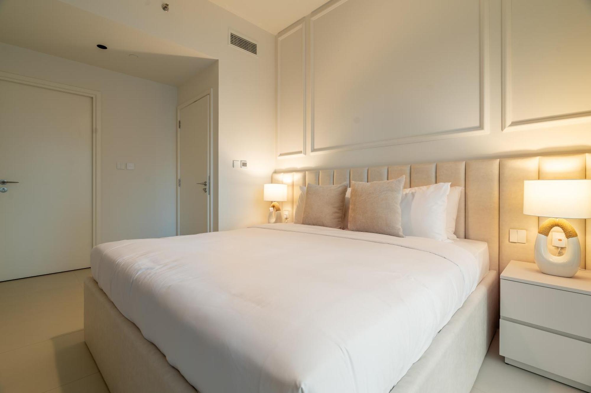 Apartment Burj Khalifa View Luxury Steps From Mall *
