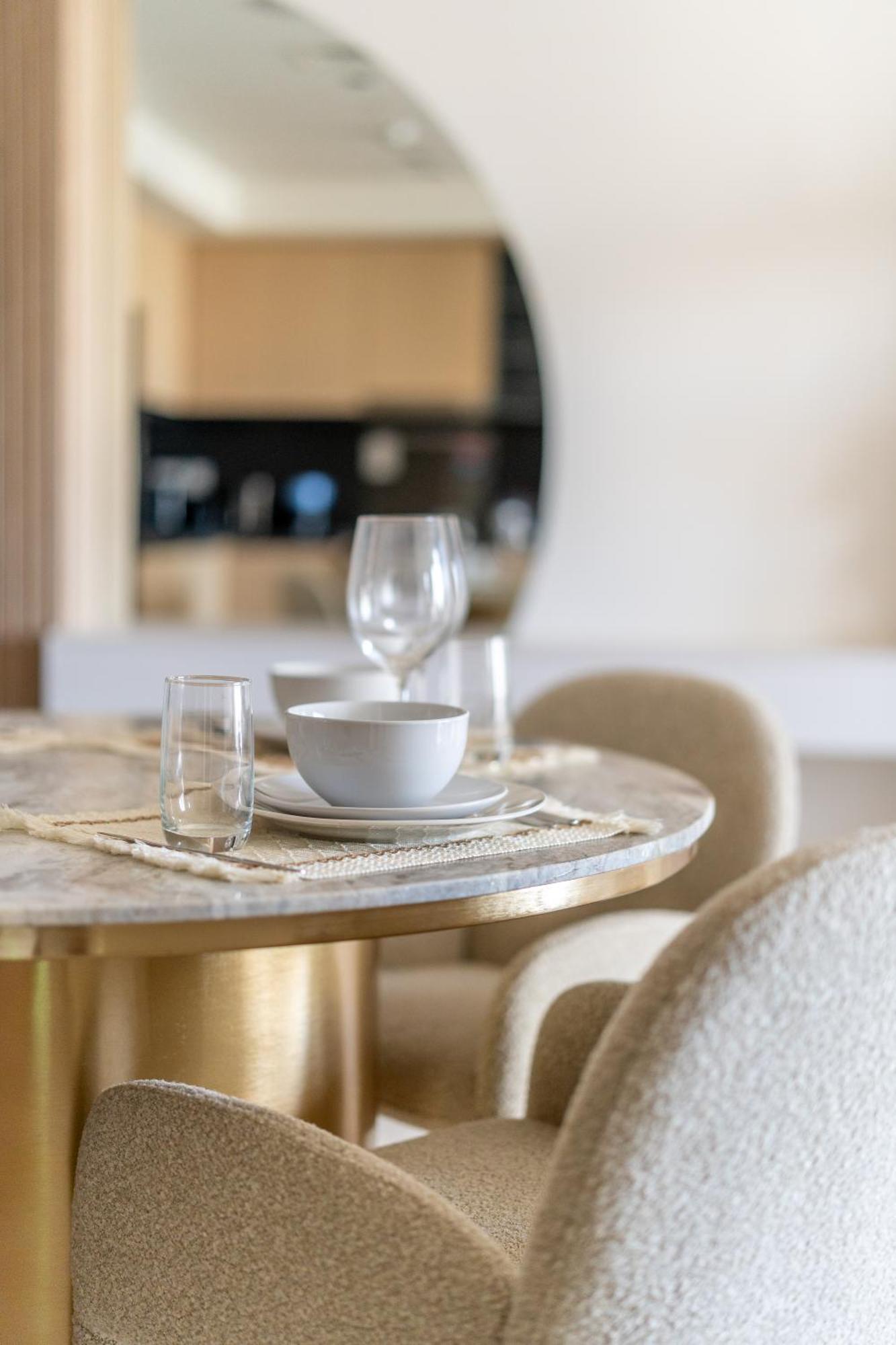 Burj Khalifa View Luxury Steps From Mall Apartment