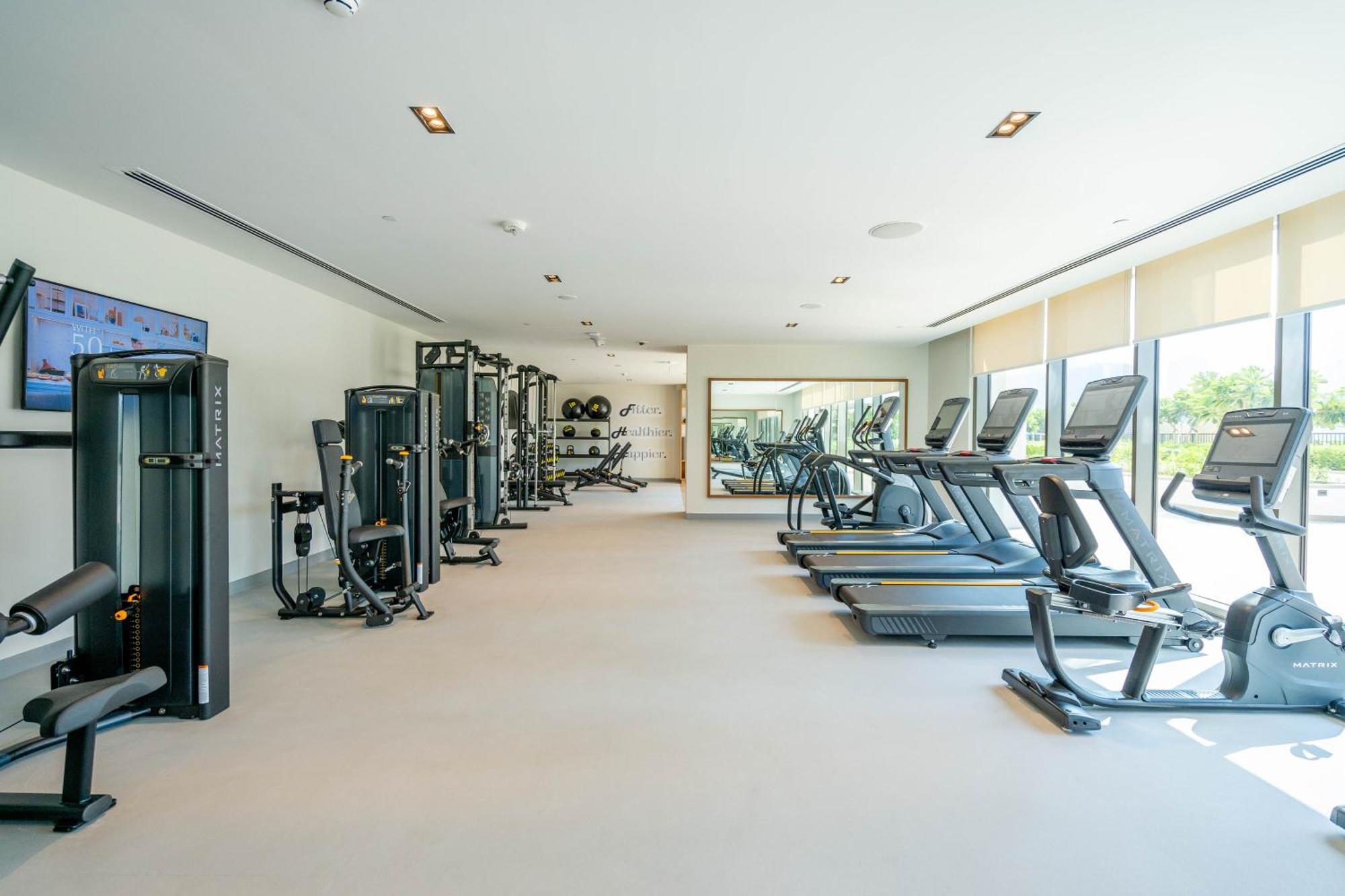 Burj Khalifa View Luxury Steps From Mall *