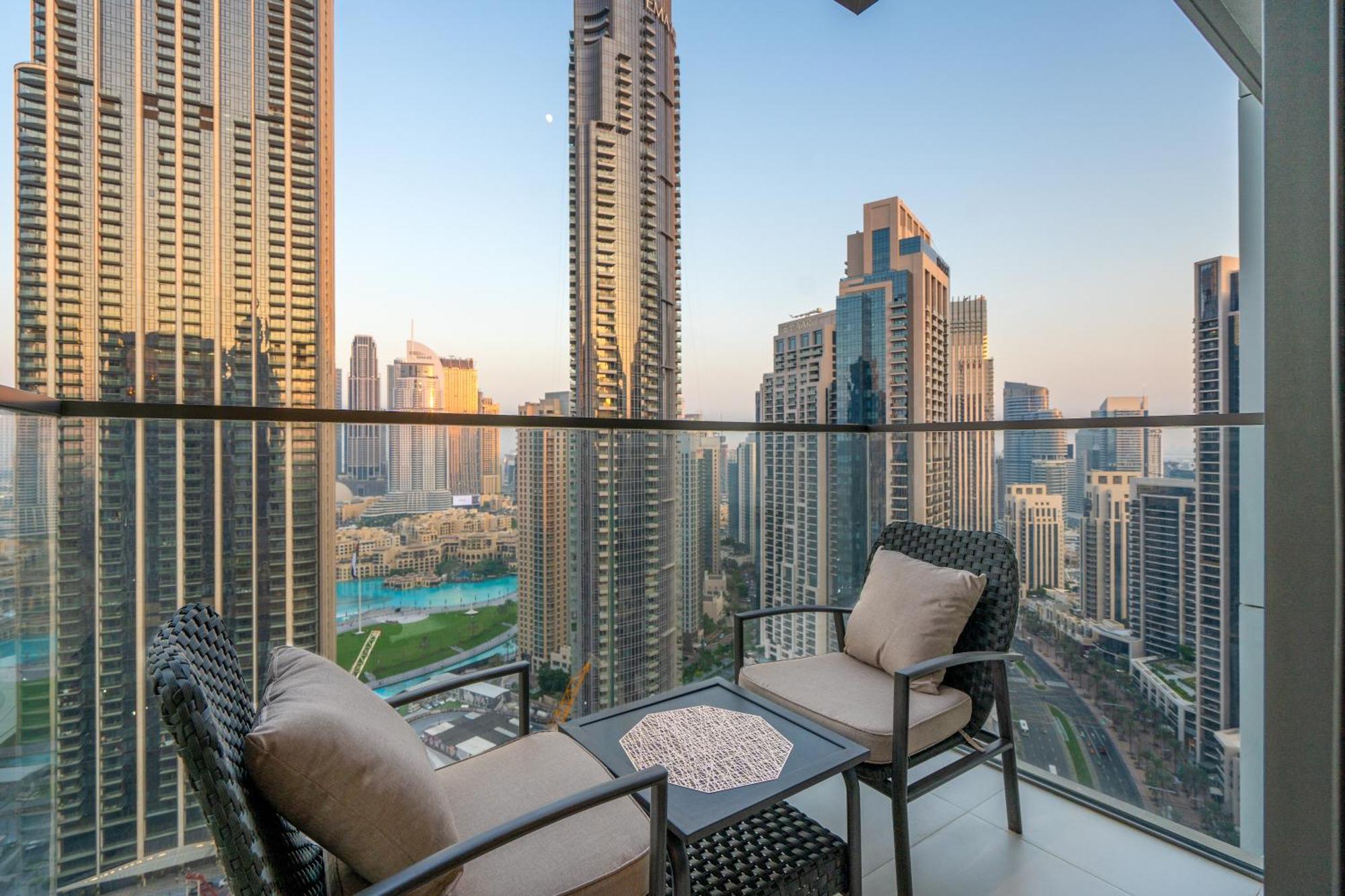 Apartment Burj Khalifa View Luxury Steps From Mall *