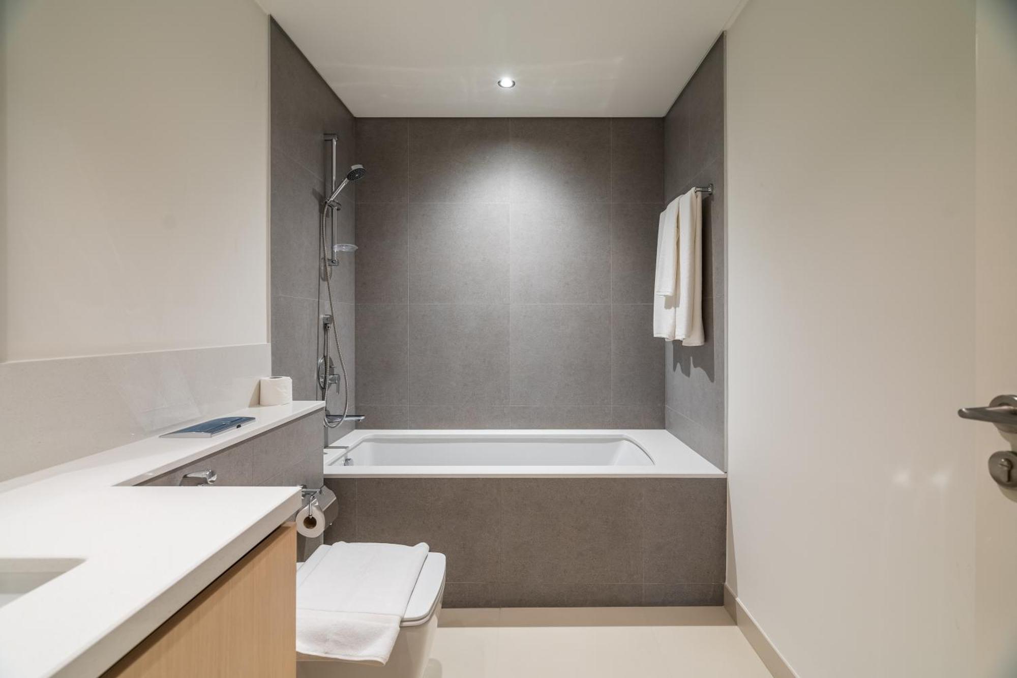 Apartment Burj Khalifa View Luxury Steps From Mall Dubai