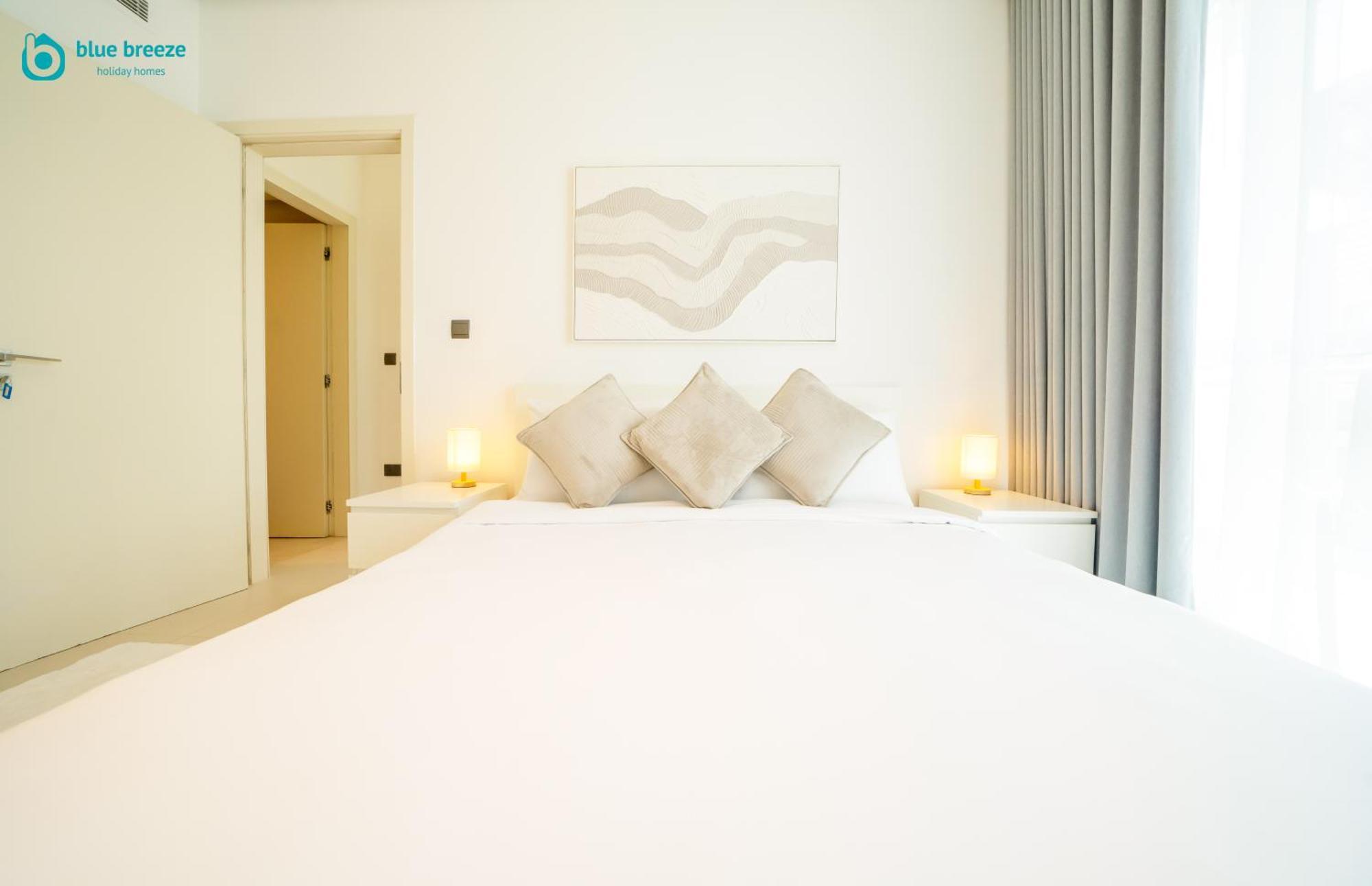 Apartment Blue Breeze - Modern With Partial Marina Views & Balcony Dubai