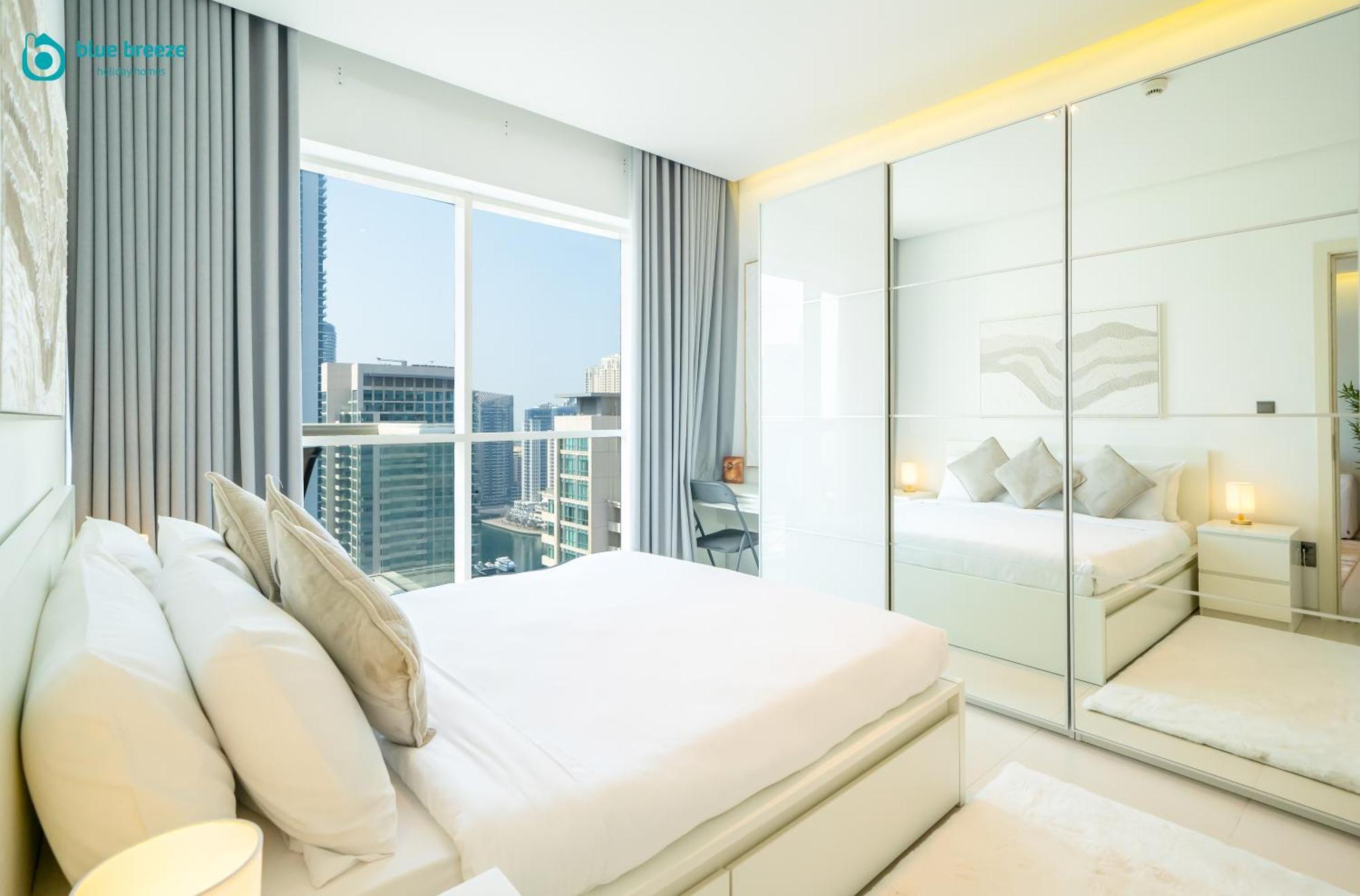 Blue Breeze - Modern With Partial Marina Views & Balcony * Dubai
