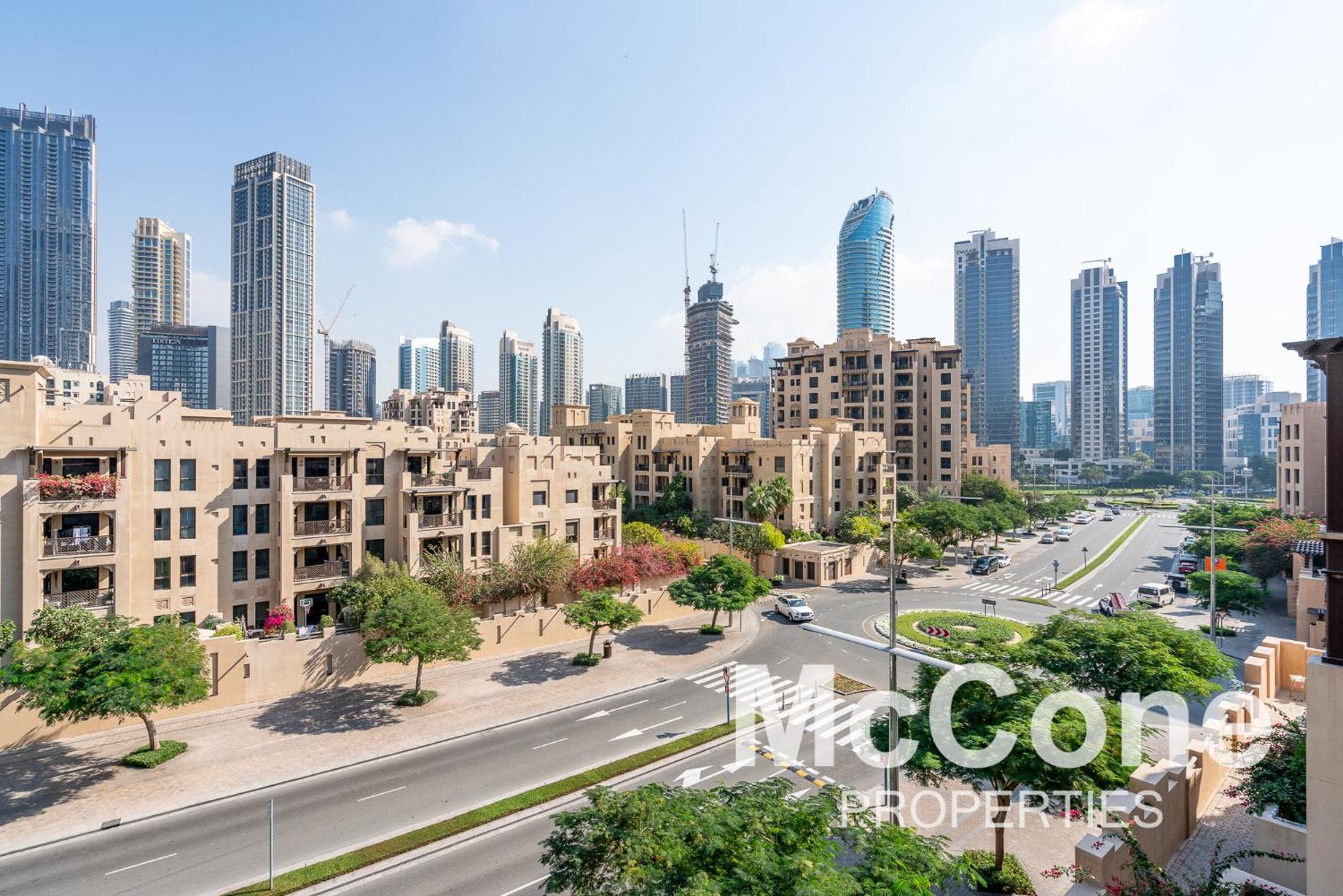 Downtown 2br With Iconic Burj Khalifa Views Apartment
