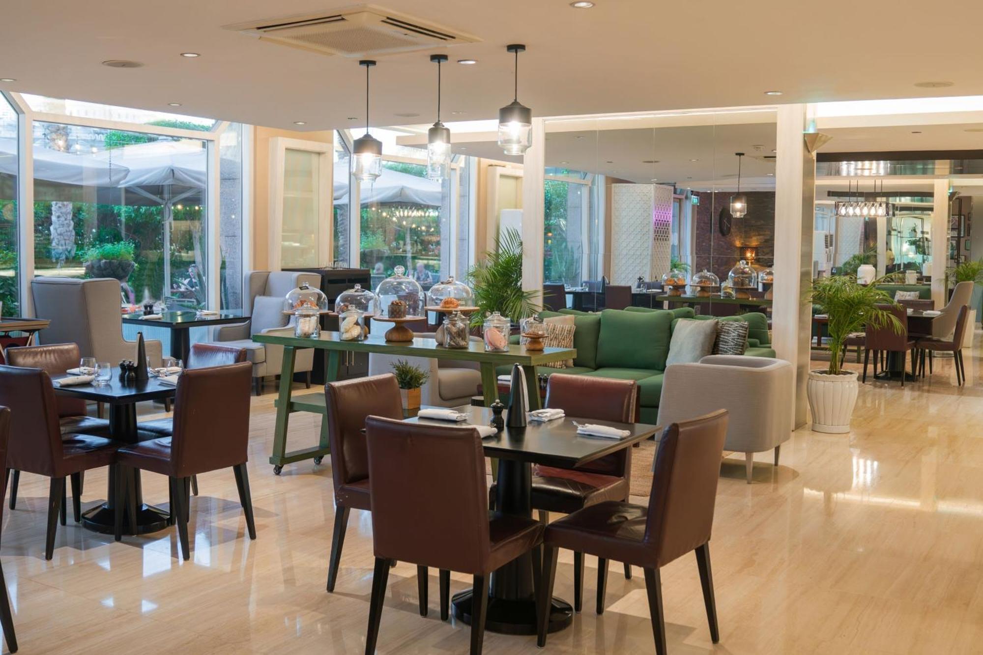 Marriott Harbour And