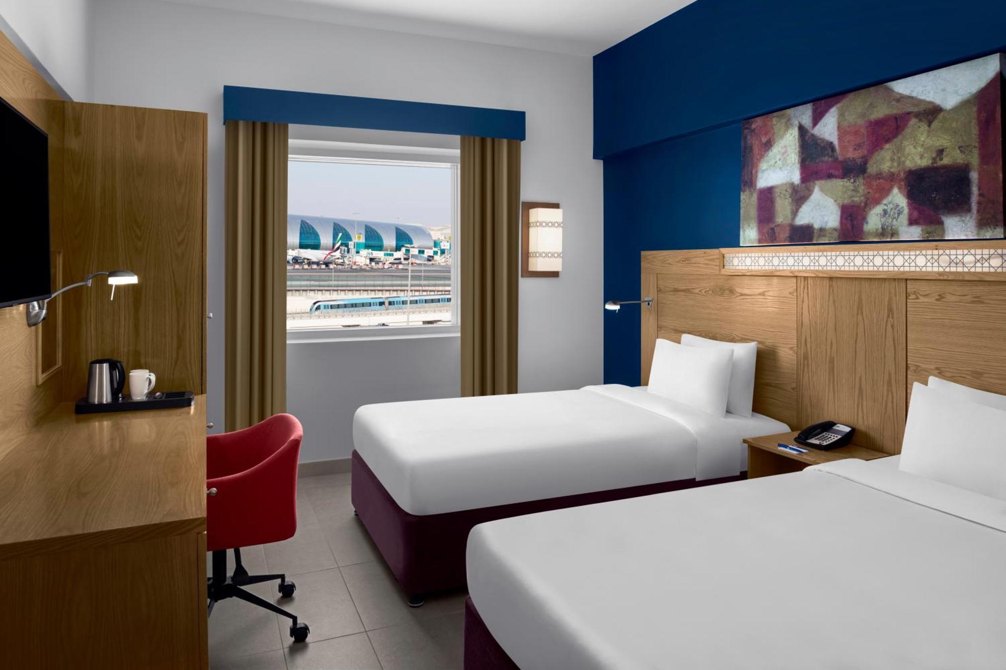 Hotel Express Airport By Ihg