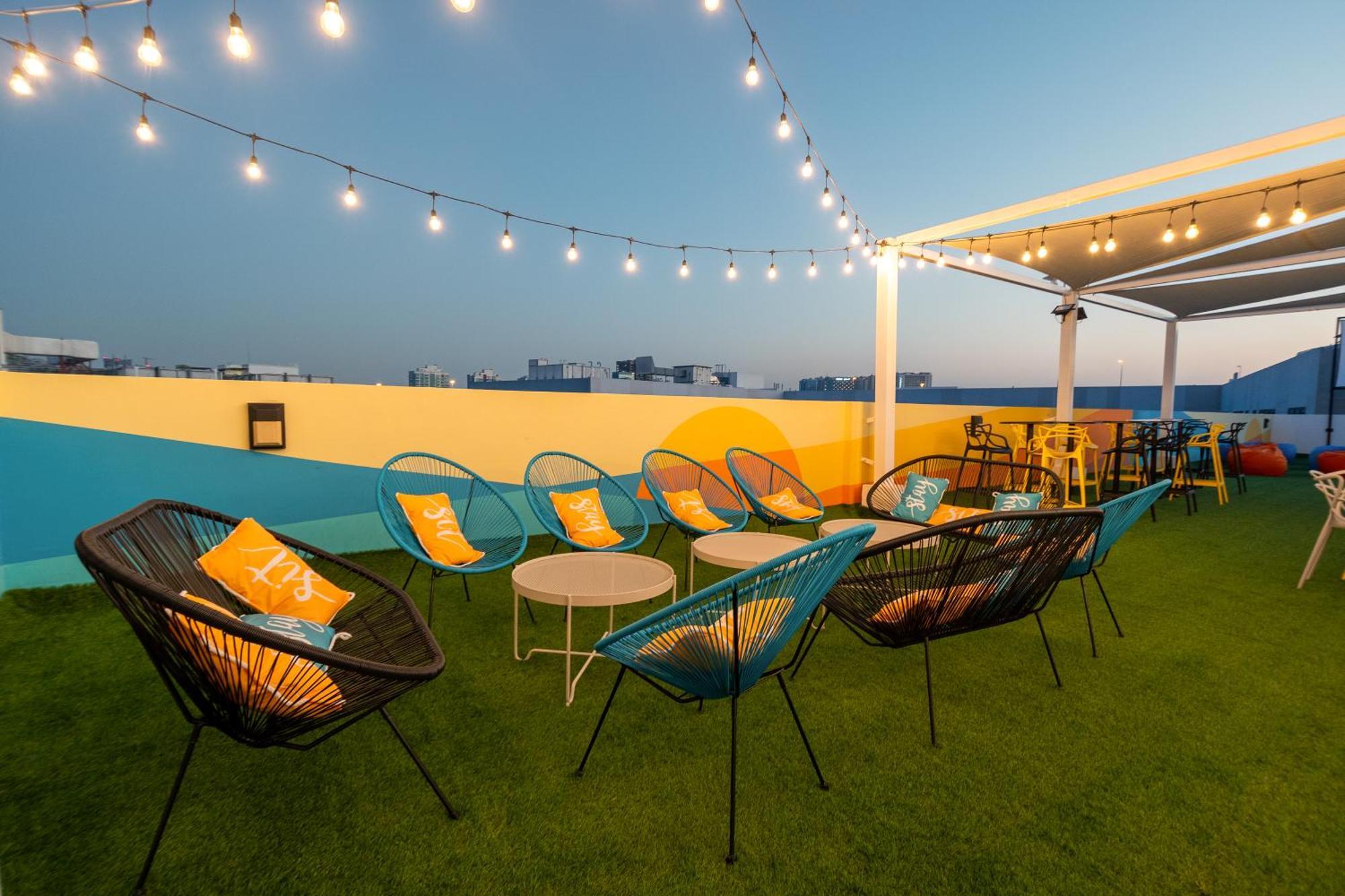 Aparthotel Izzzi Life Mint Dubai
