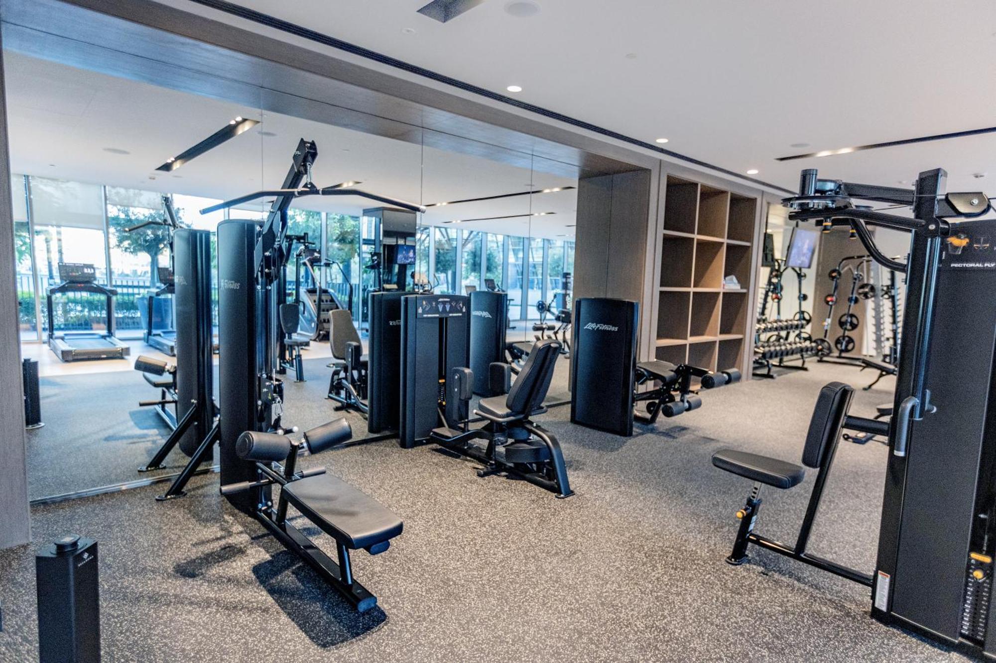 One Lux Grande Signature Residences Apartment