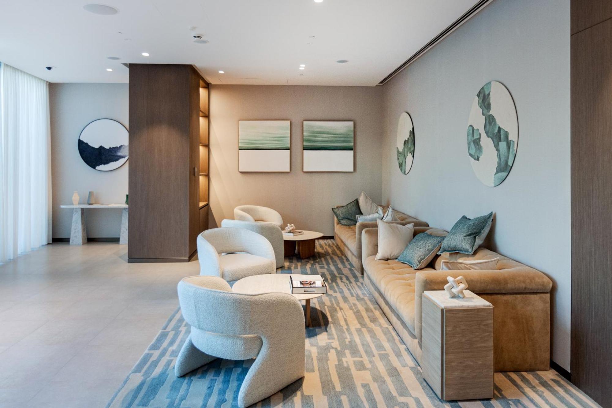 One Lux Grande Signature Residences Apartment *