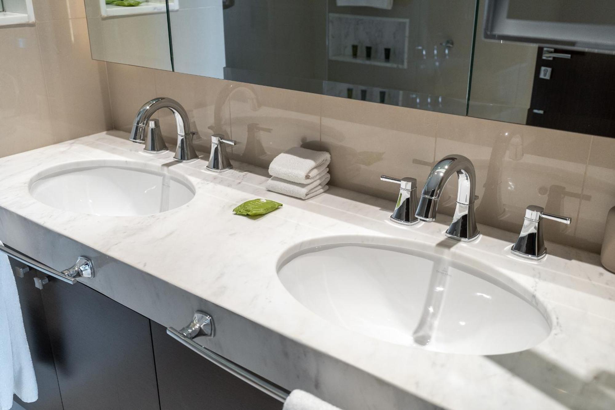 Apartment New Listing - Serviced & Amenities Dubai