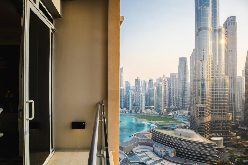 Apartamento Creston Mall Residences *