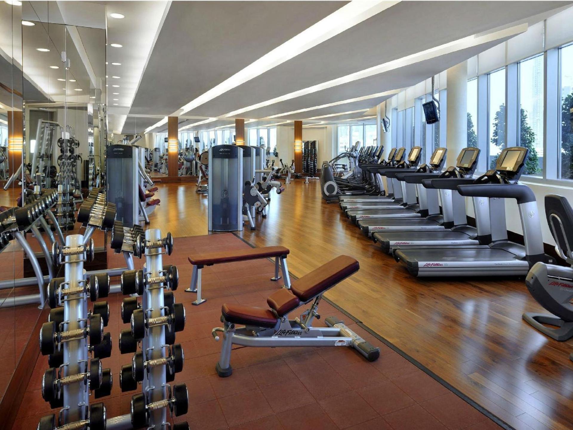 Creston Mall Residences Apartamento