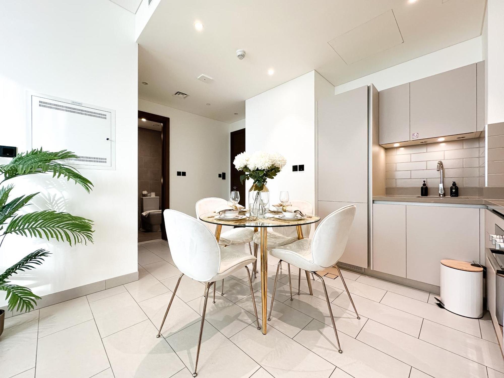 Apartment Trophy - Elegant Cozy 1bdr In Sobha Hartland *