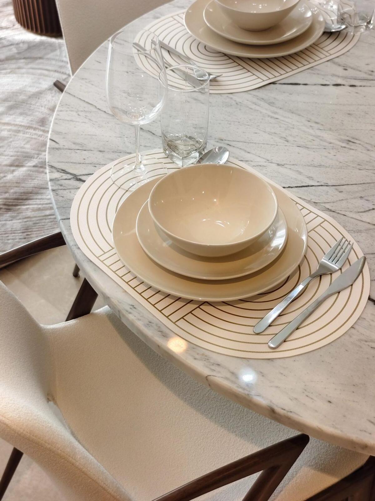 Luxurious 1br Grande Signature * Dubai