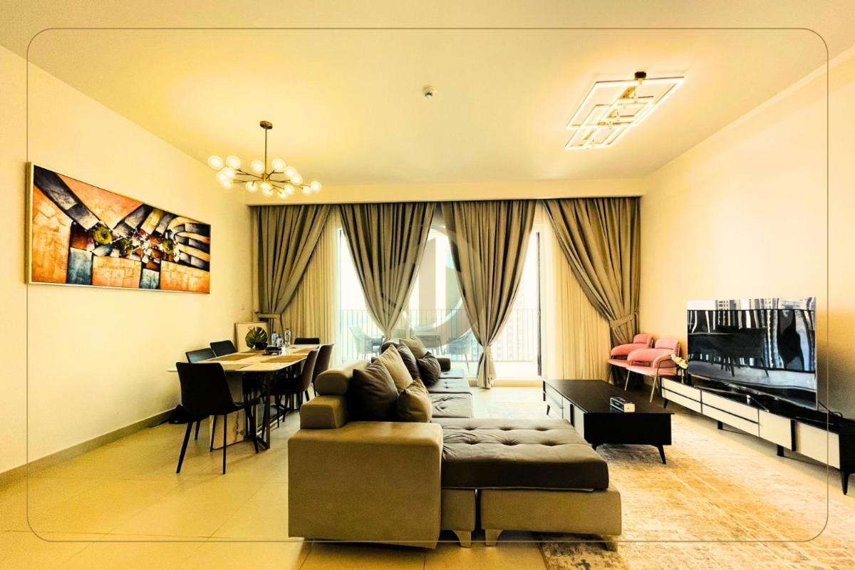 Furnished Damac Avanti Business Bay Apartment *