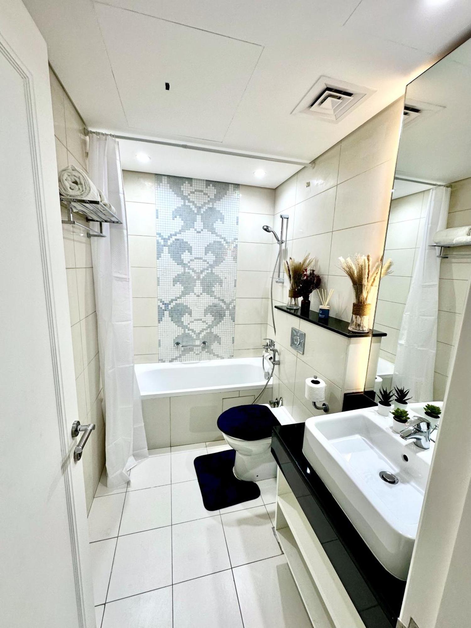 Ferienhaus 369 Stays- 2 Bedroom In Business Bay Dubai