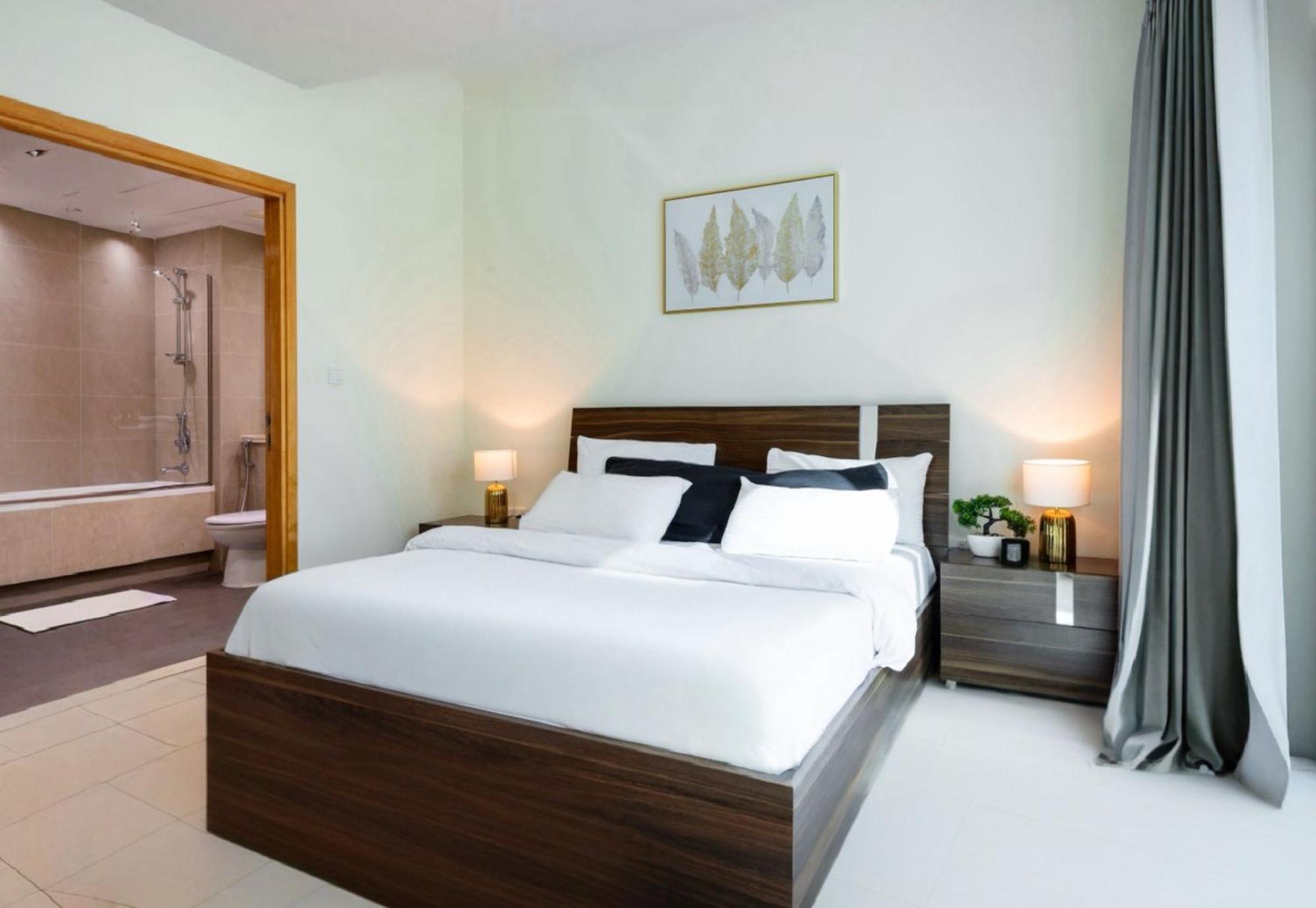 Elegant Escapes - 1b With Marina, Ain View *